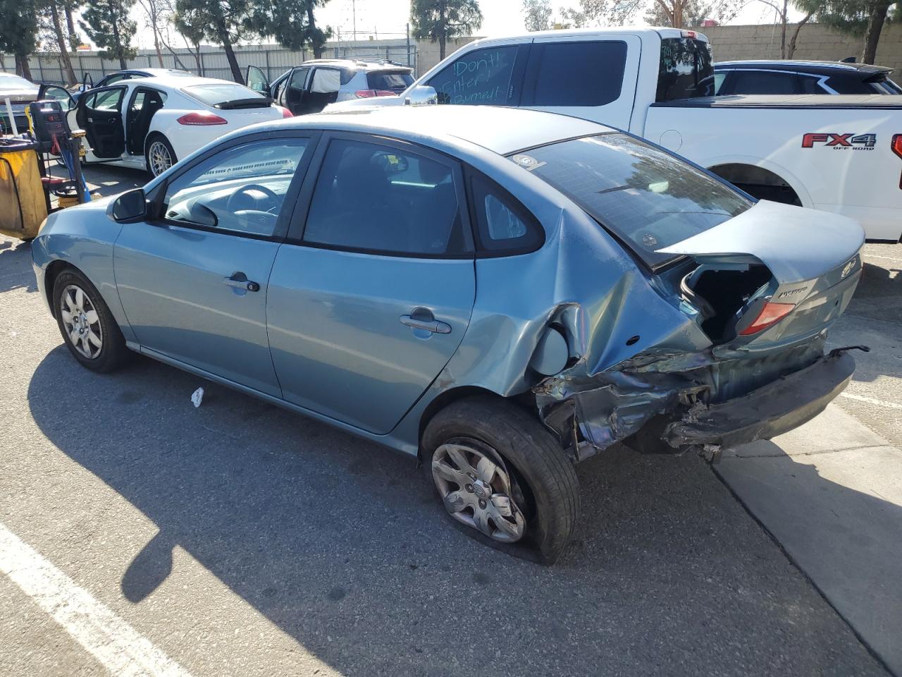 2007 Hyundai Elantra - Image 2