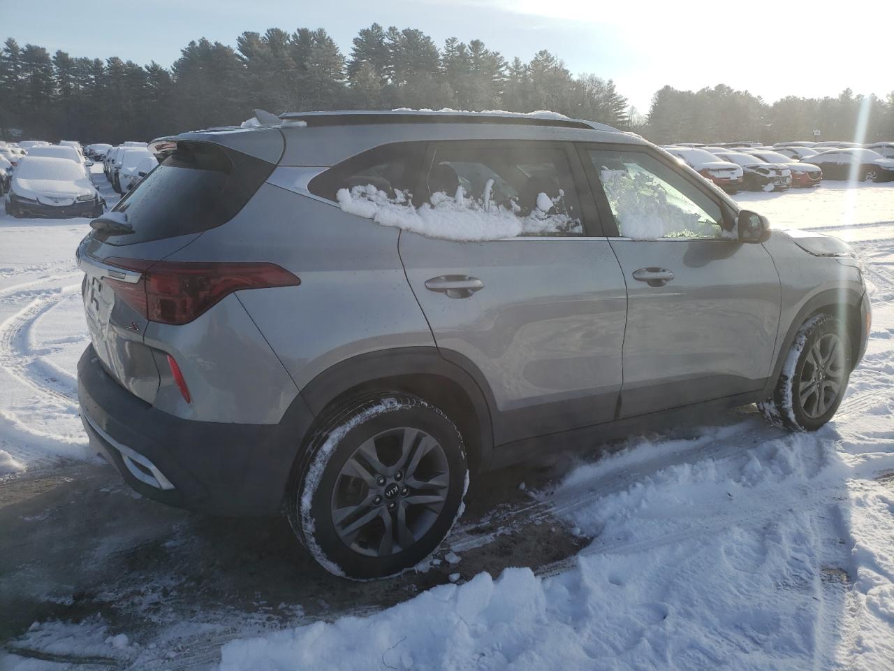 2021 Kia Seltos - Image 3