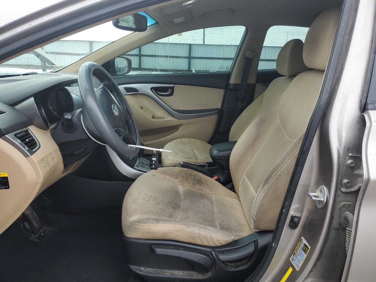 2013 Hyundai Elantra - Image 7