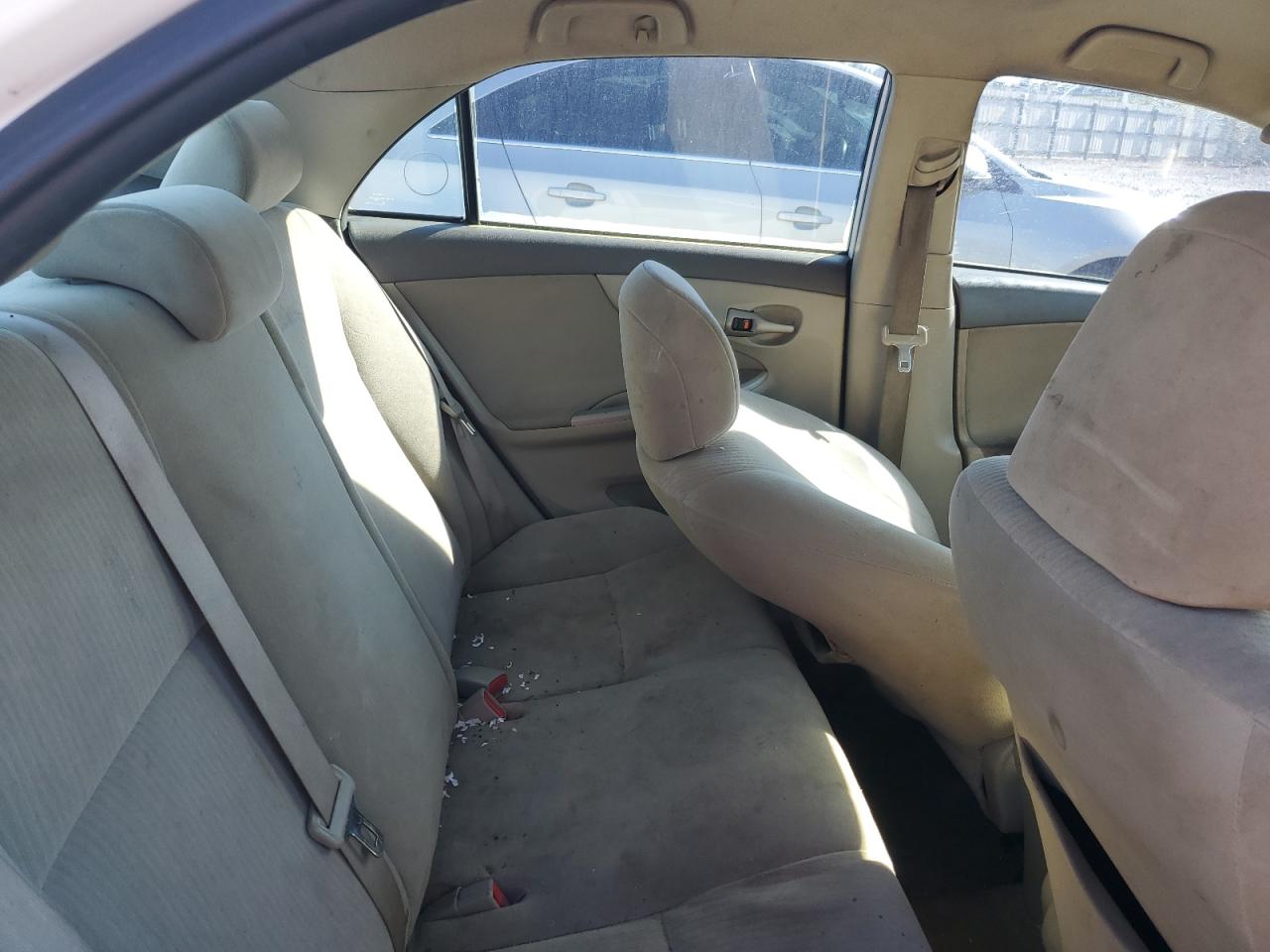2010 Toyota Corolla - Image 10