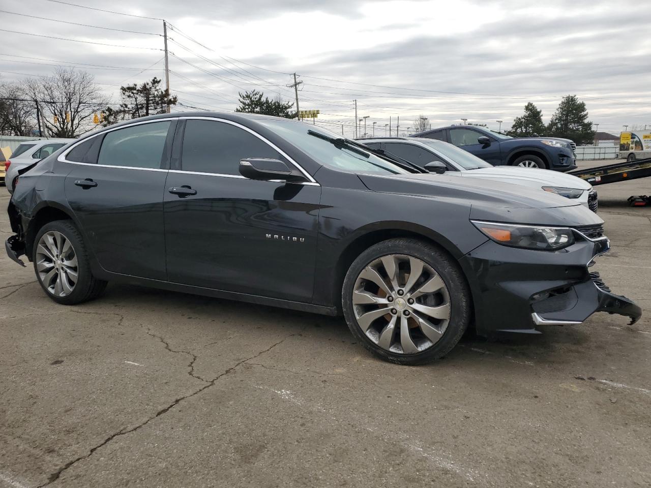 2016 Chevrolet Malibu - Image 4