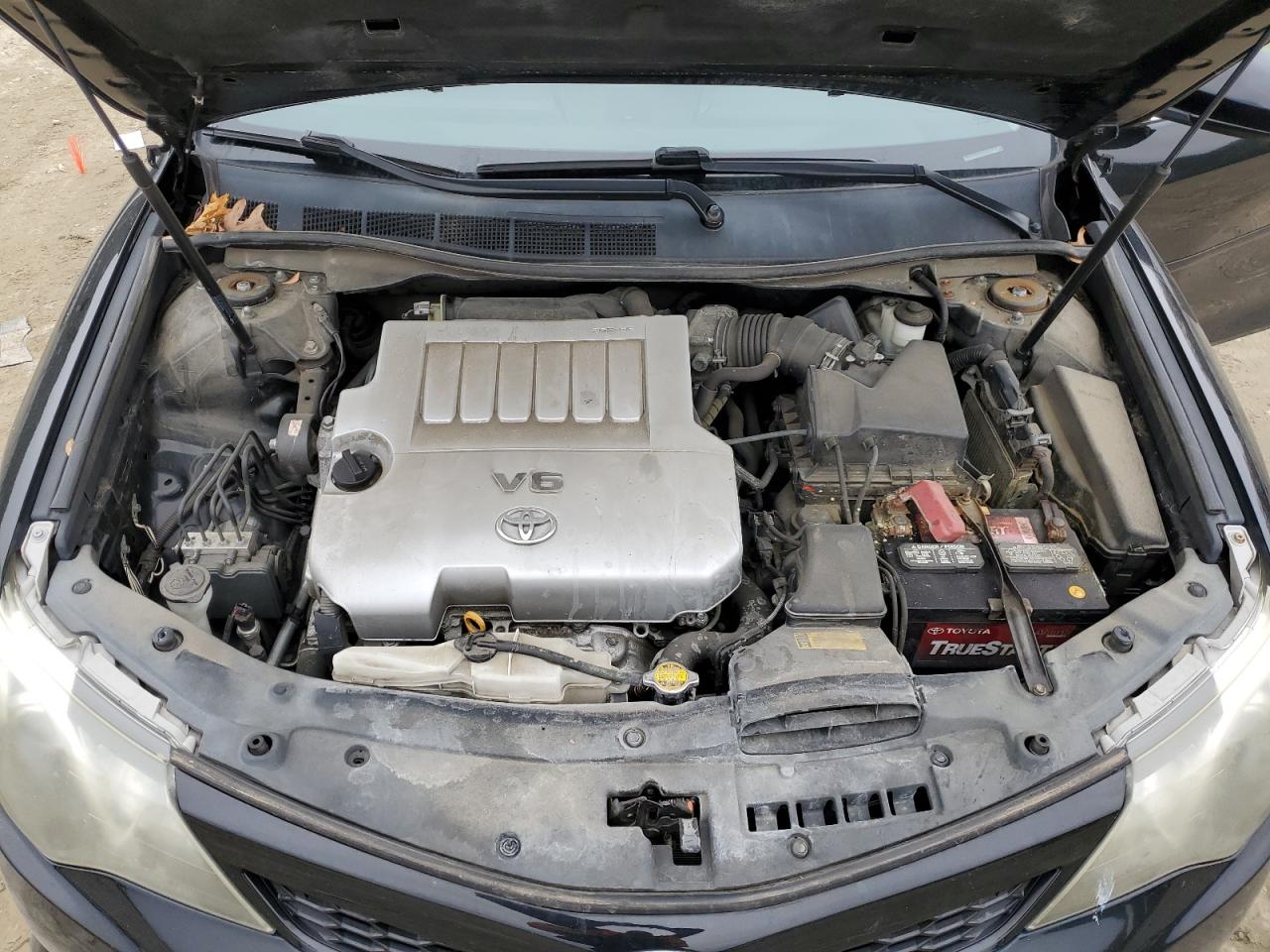 2012 Toyota Camry - Image 11