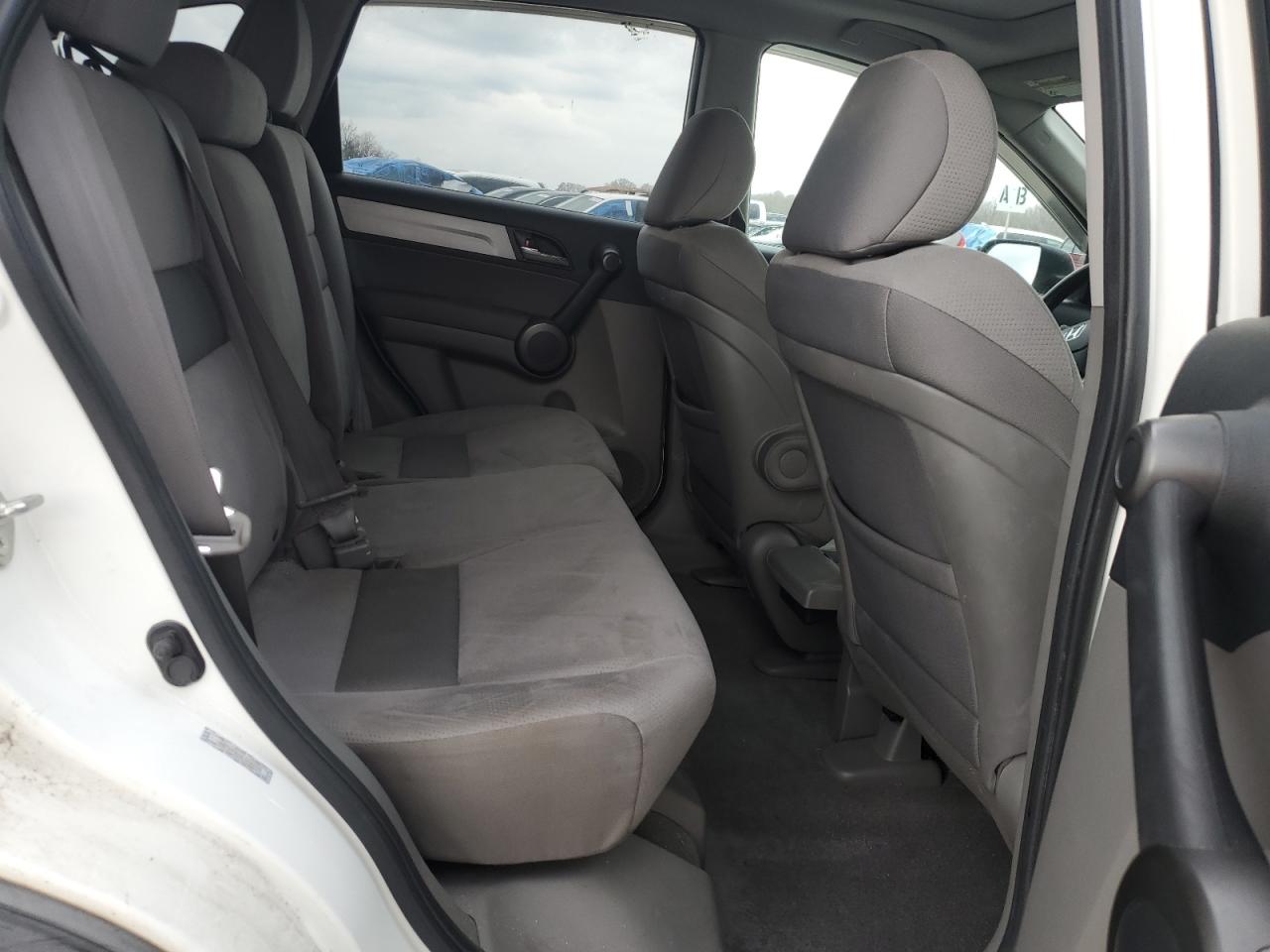 2011 Honda CR-V - Image 10