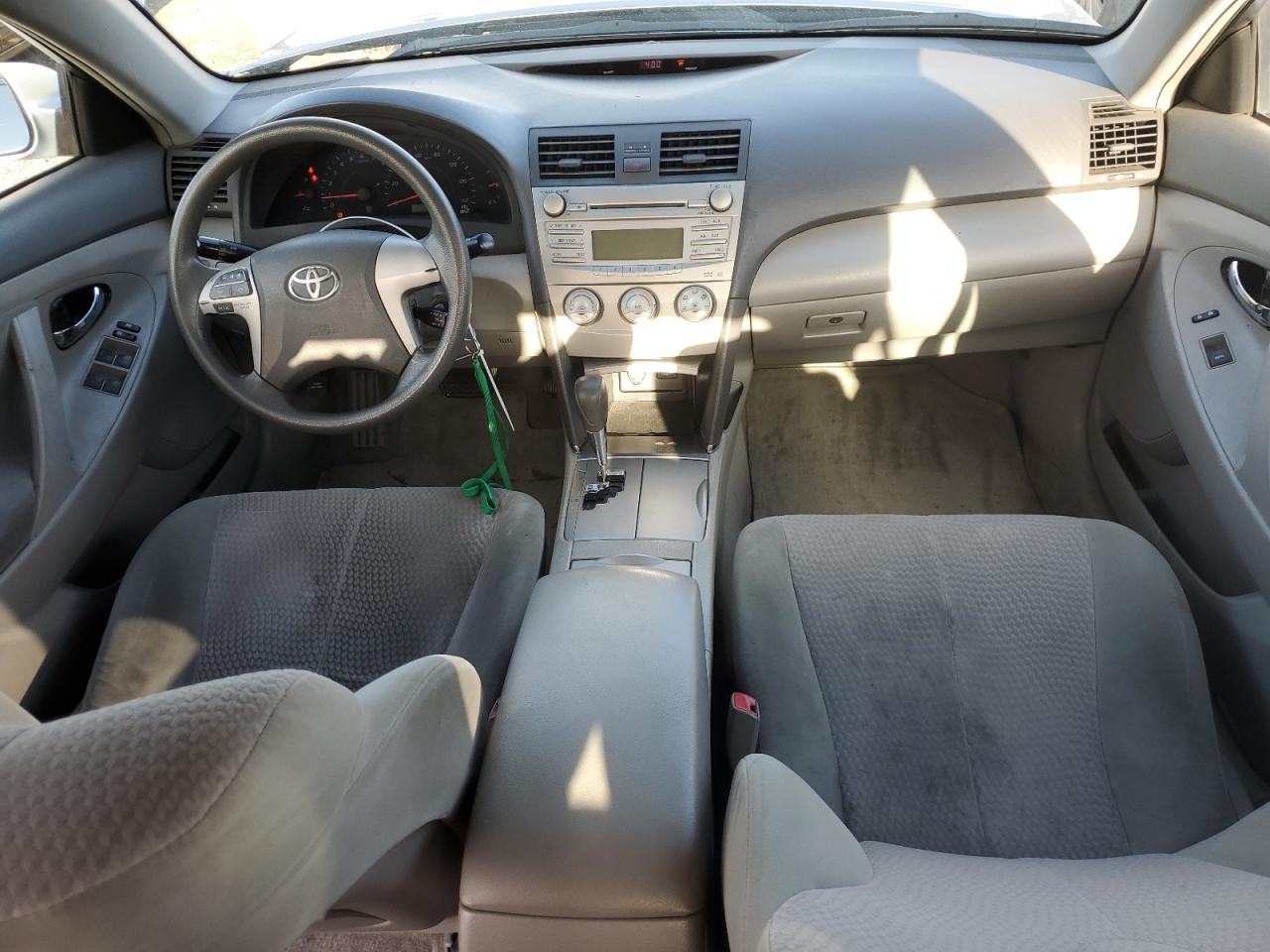 2010 Toyota Camry - Image 8