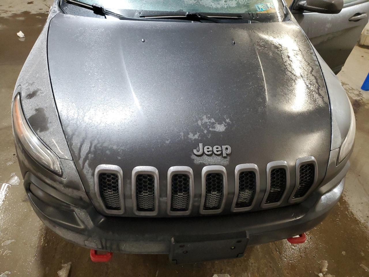 2015 Jeep Cherokee - Image 14