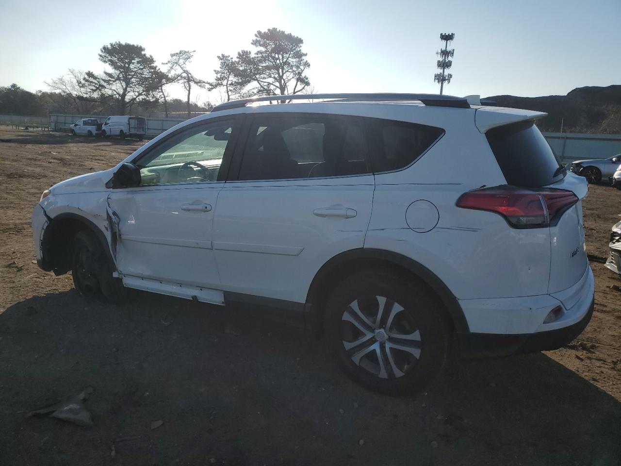 2017 Toyota RAV 4 - Image 2