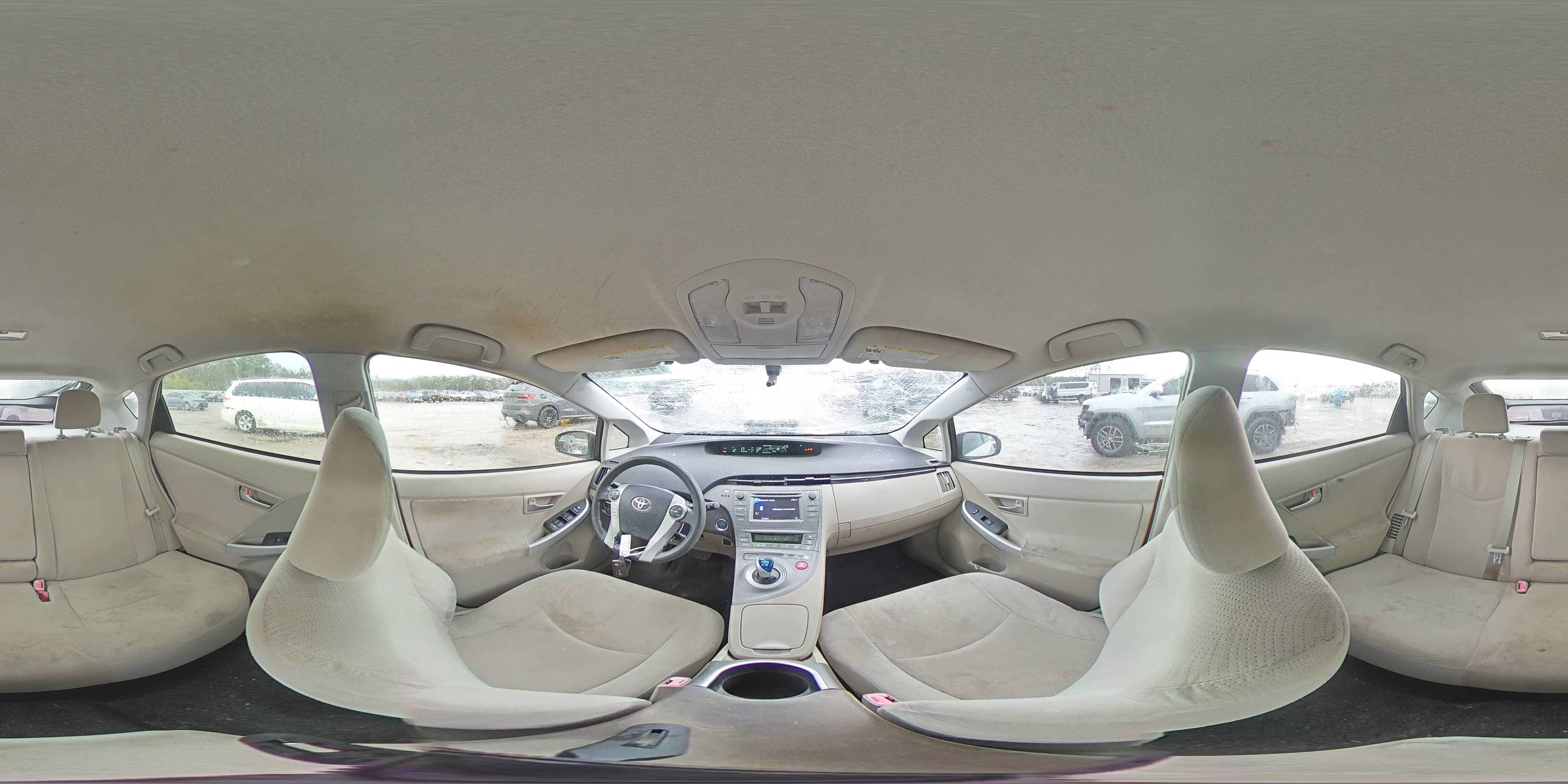 2012 Toyota Prius - Image 13