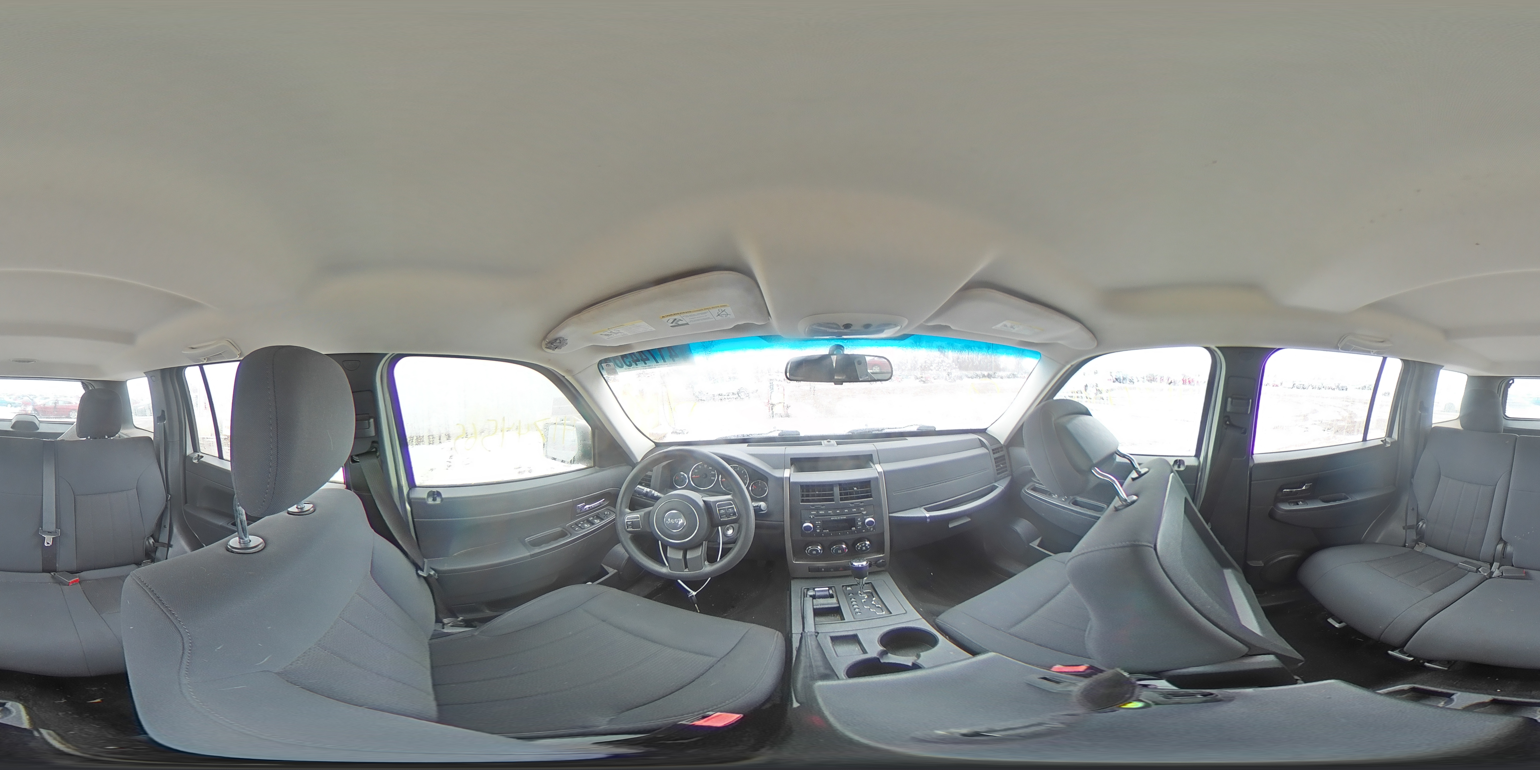2012 Jeep Liberty (North America) - Image 14