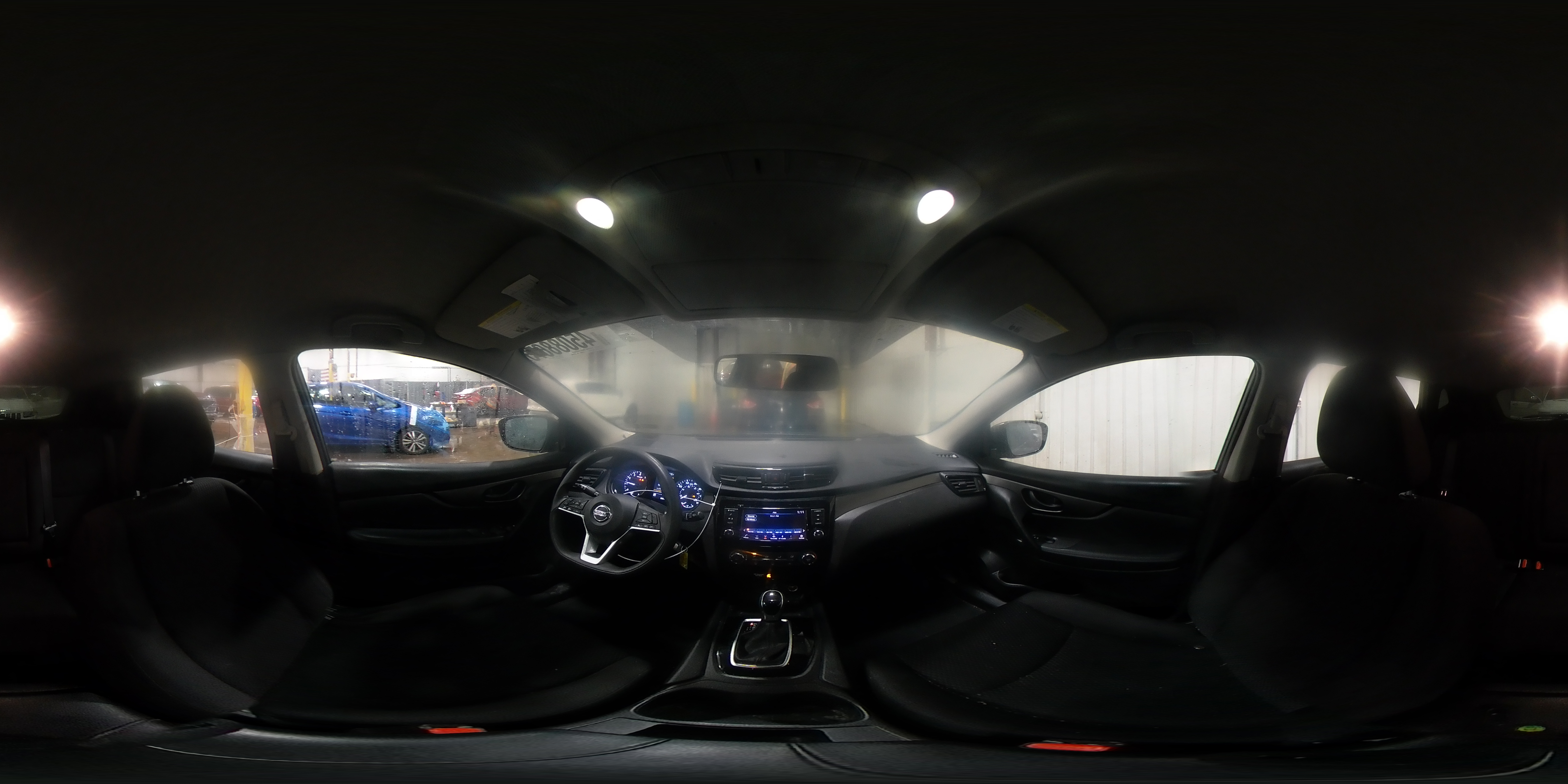 2019 Nissan Rogue - Image 16