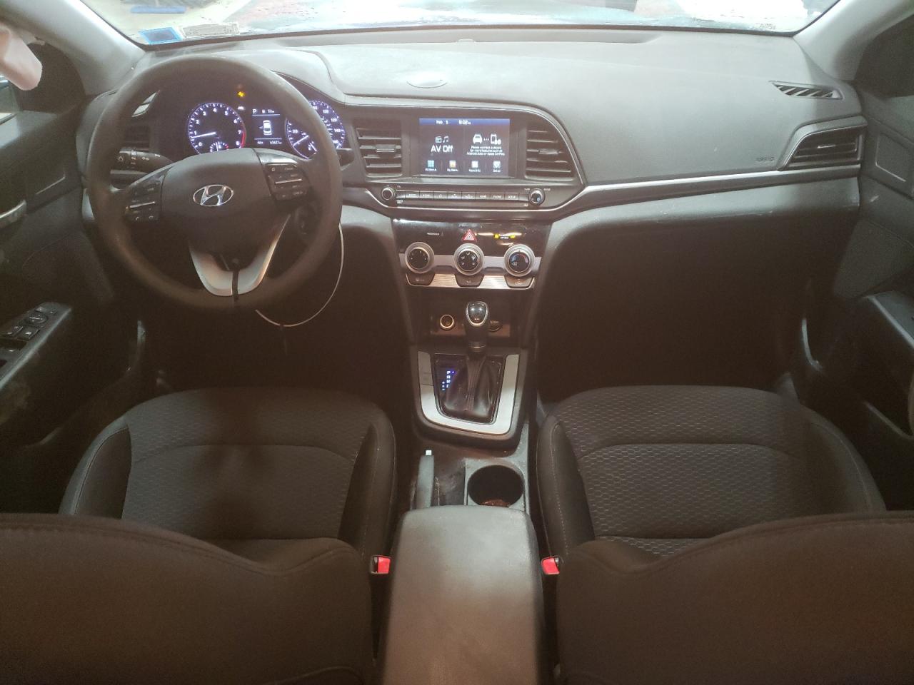 2019 Hyundai Elantra - Image 8