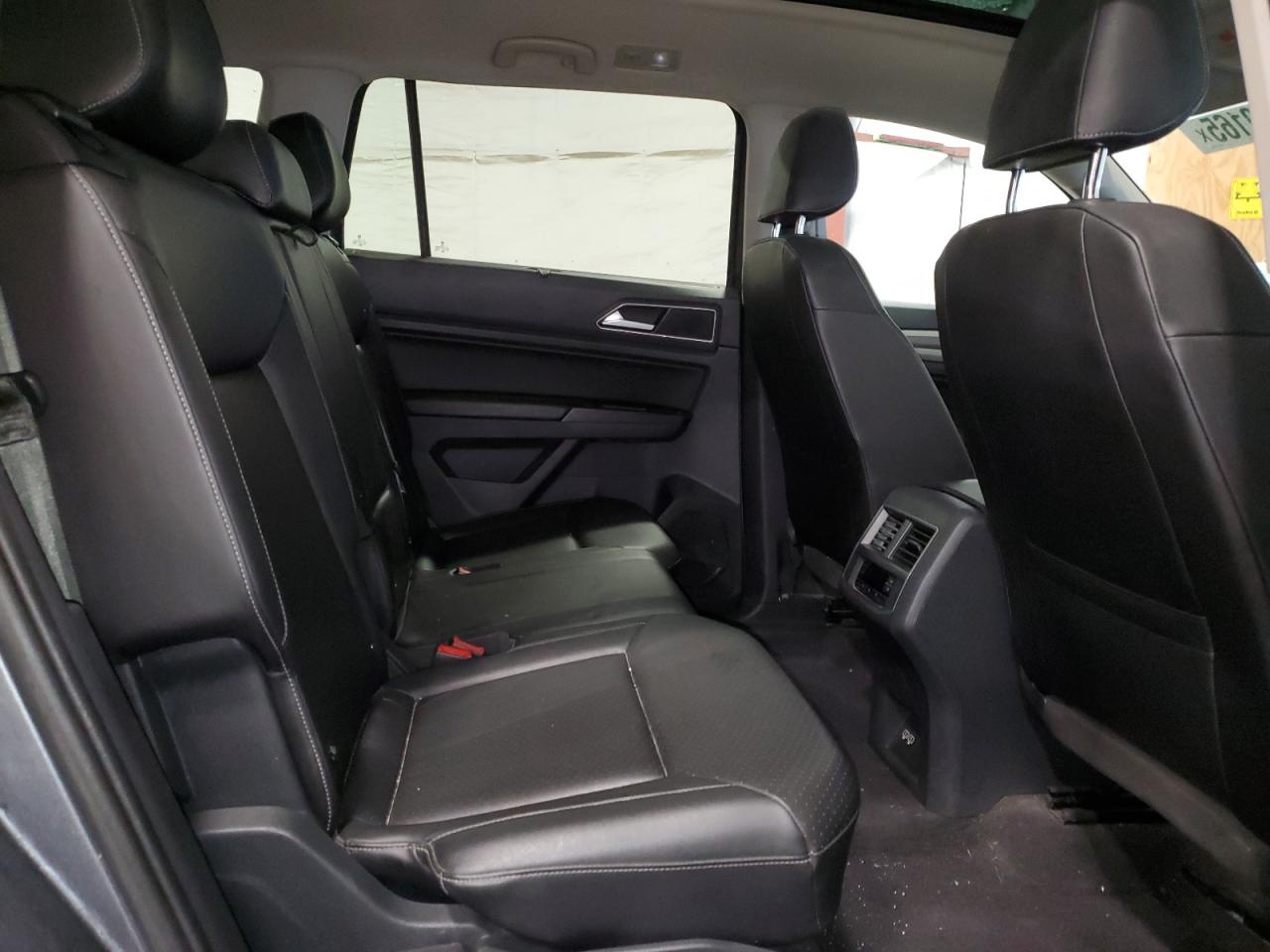 2019 Volkswagen Atlas - Image 11