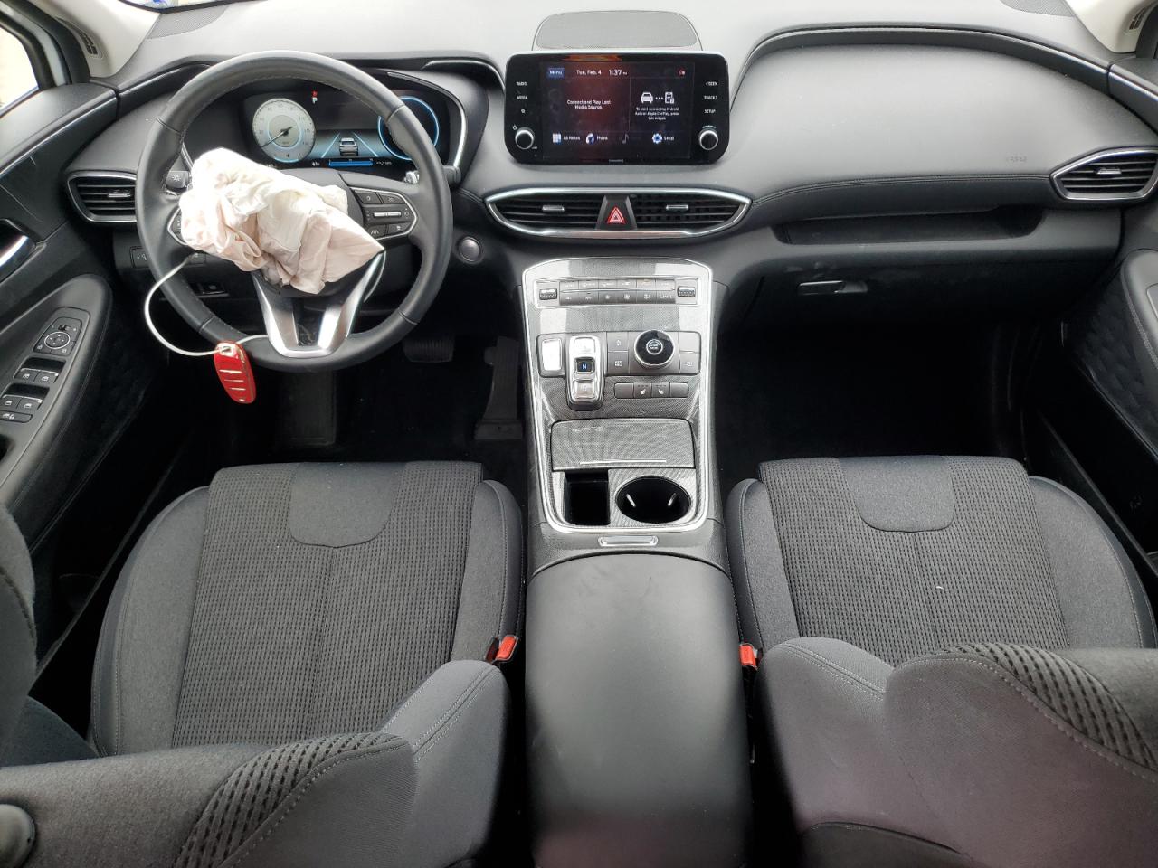 2022 Hyundai Santa Fe - Image 8