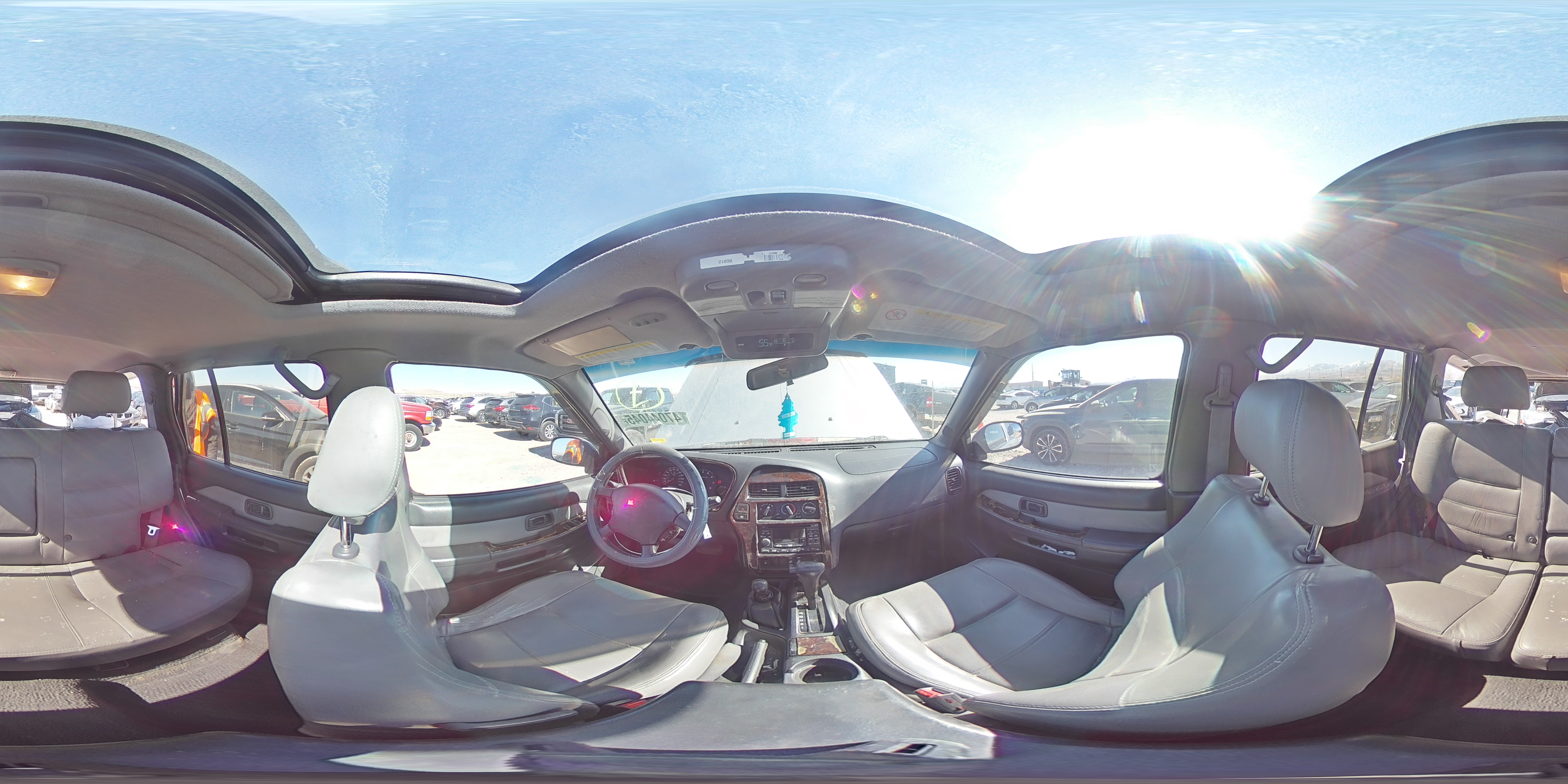 1998 Nissan Pathfinder - Image 14