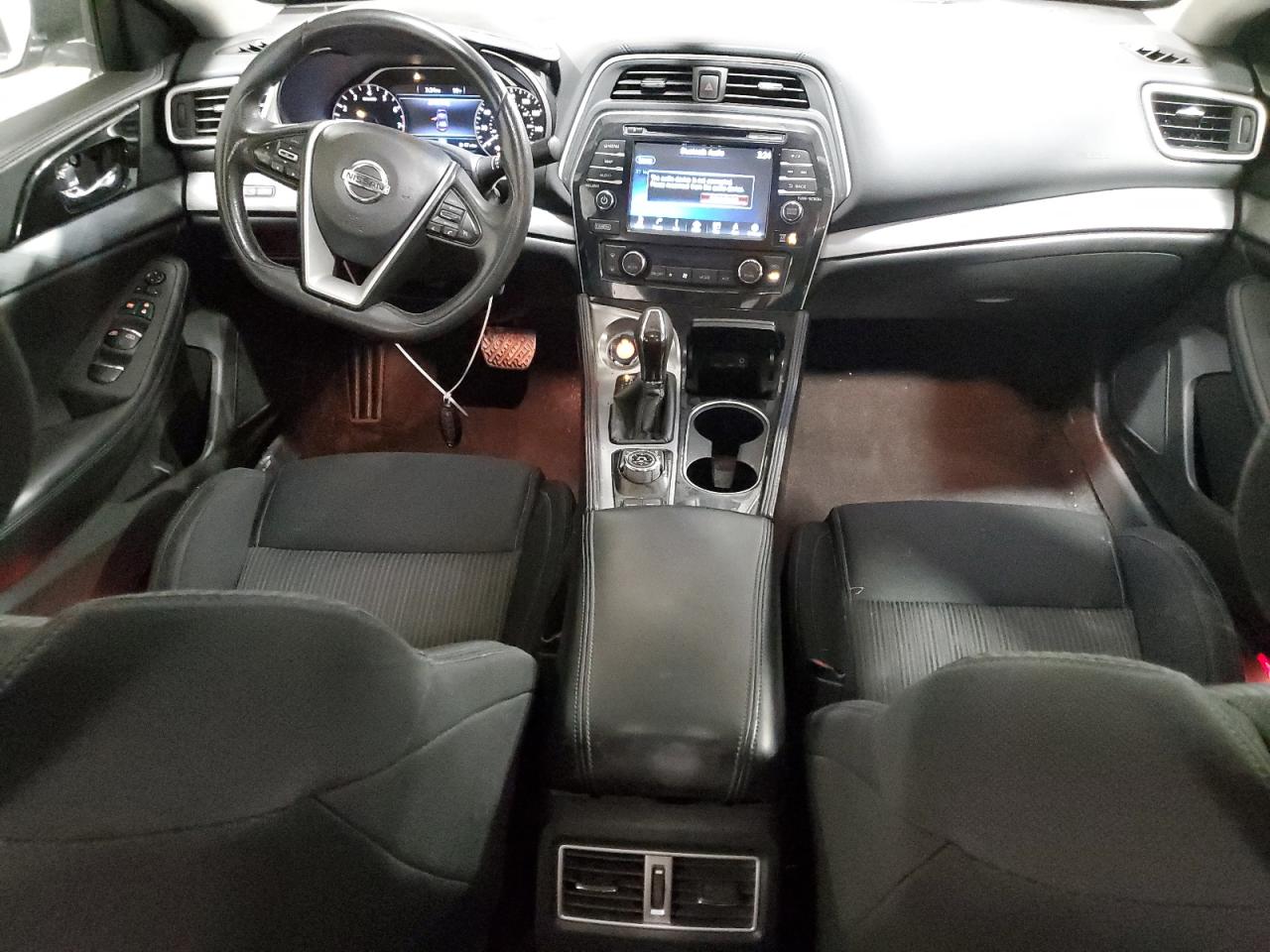 2016 Nissan Maxima - Image 8