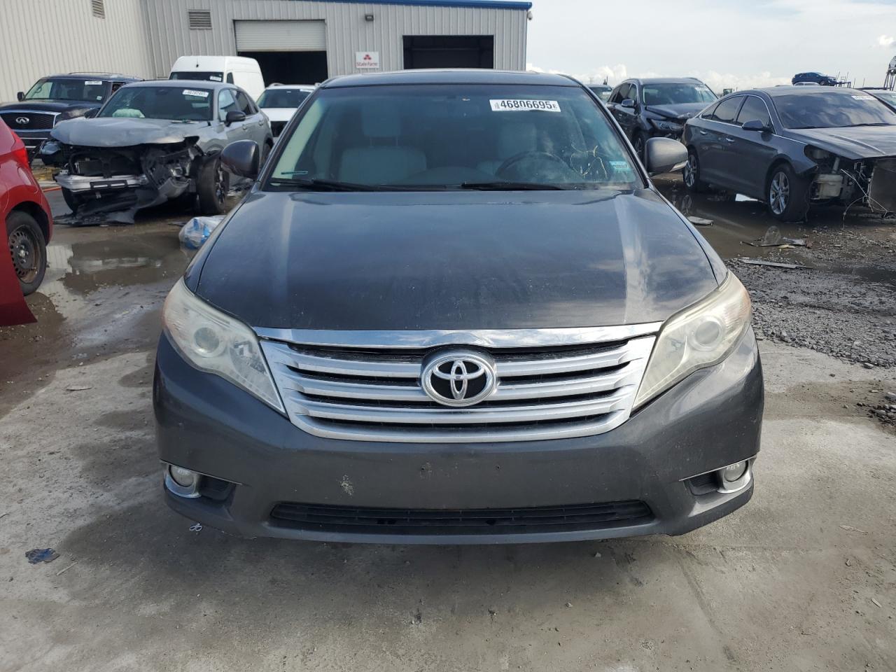 2011 Toyota Avalon - Image 5