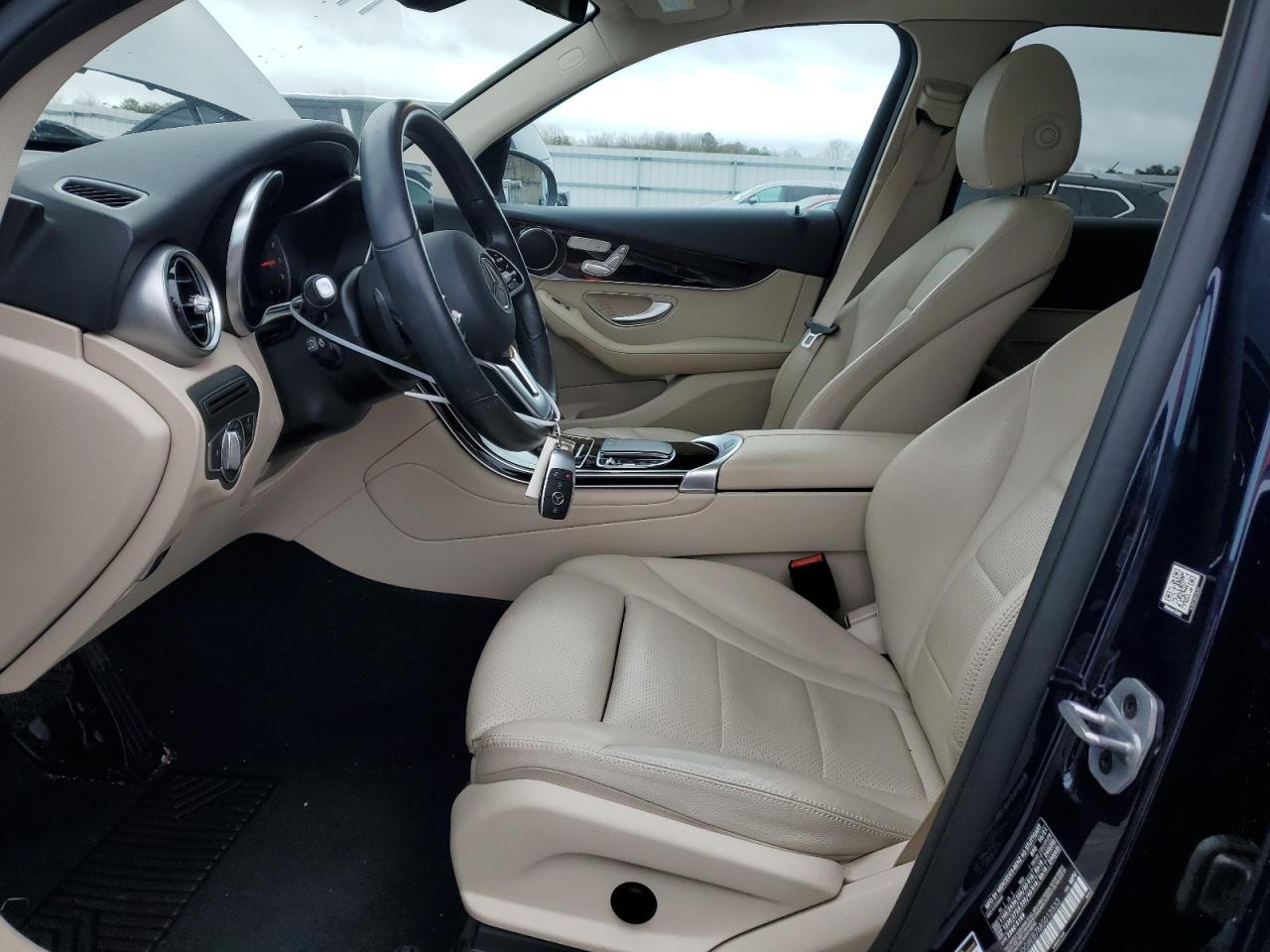 2021 Mercedes-Benz GLC - Image 7