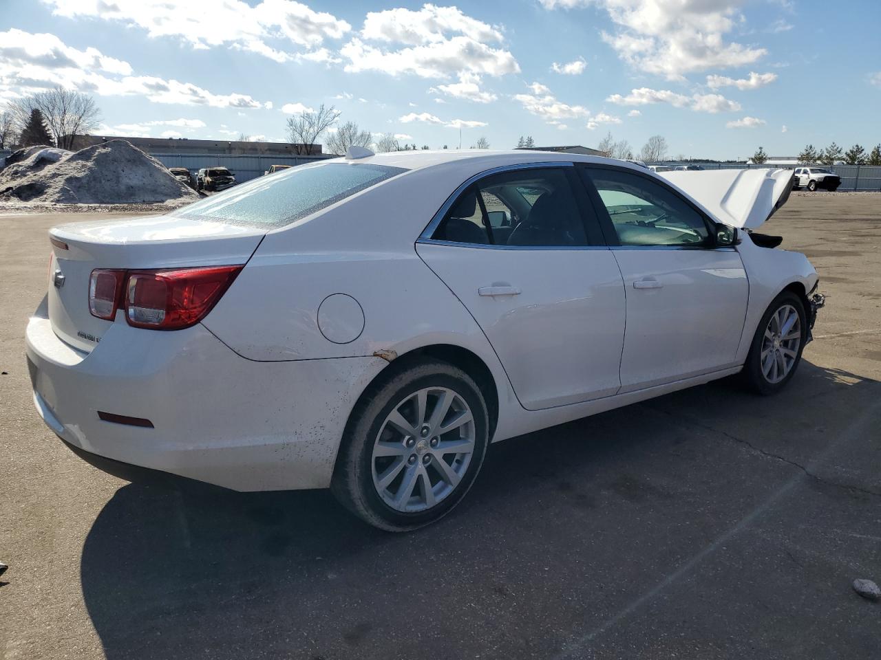 2014 Chevrolet Malibu - Image 3