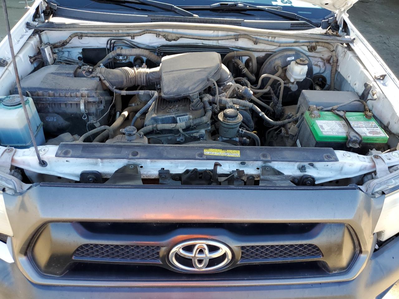 2013 Toyota Tacoma - Image 11