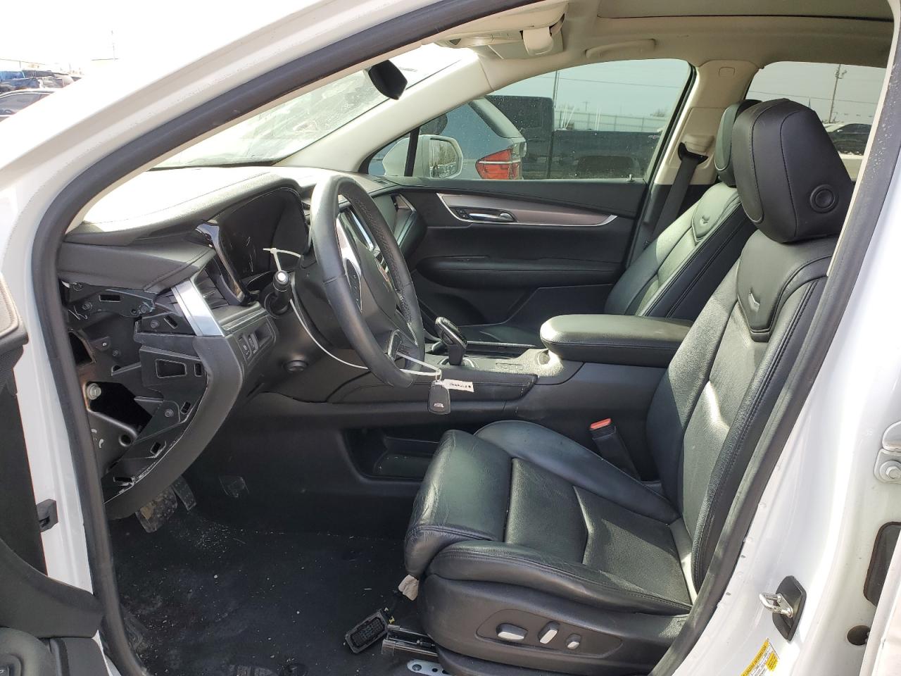 2017 Cadillac XT5 - Image 7