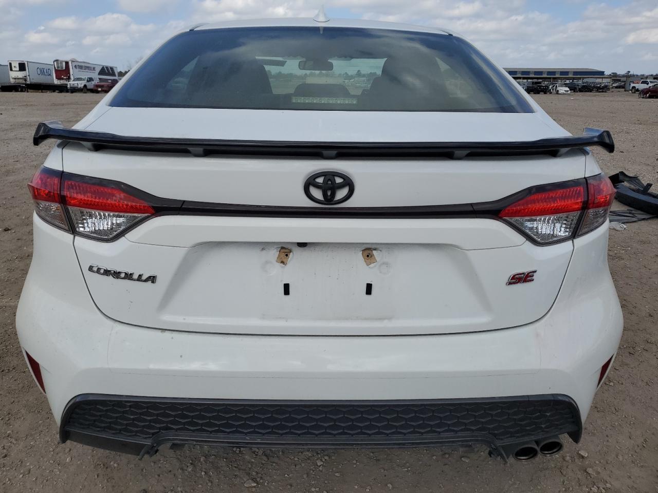 2022 Toyota Corolla - Image 6