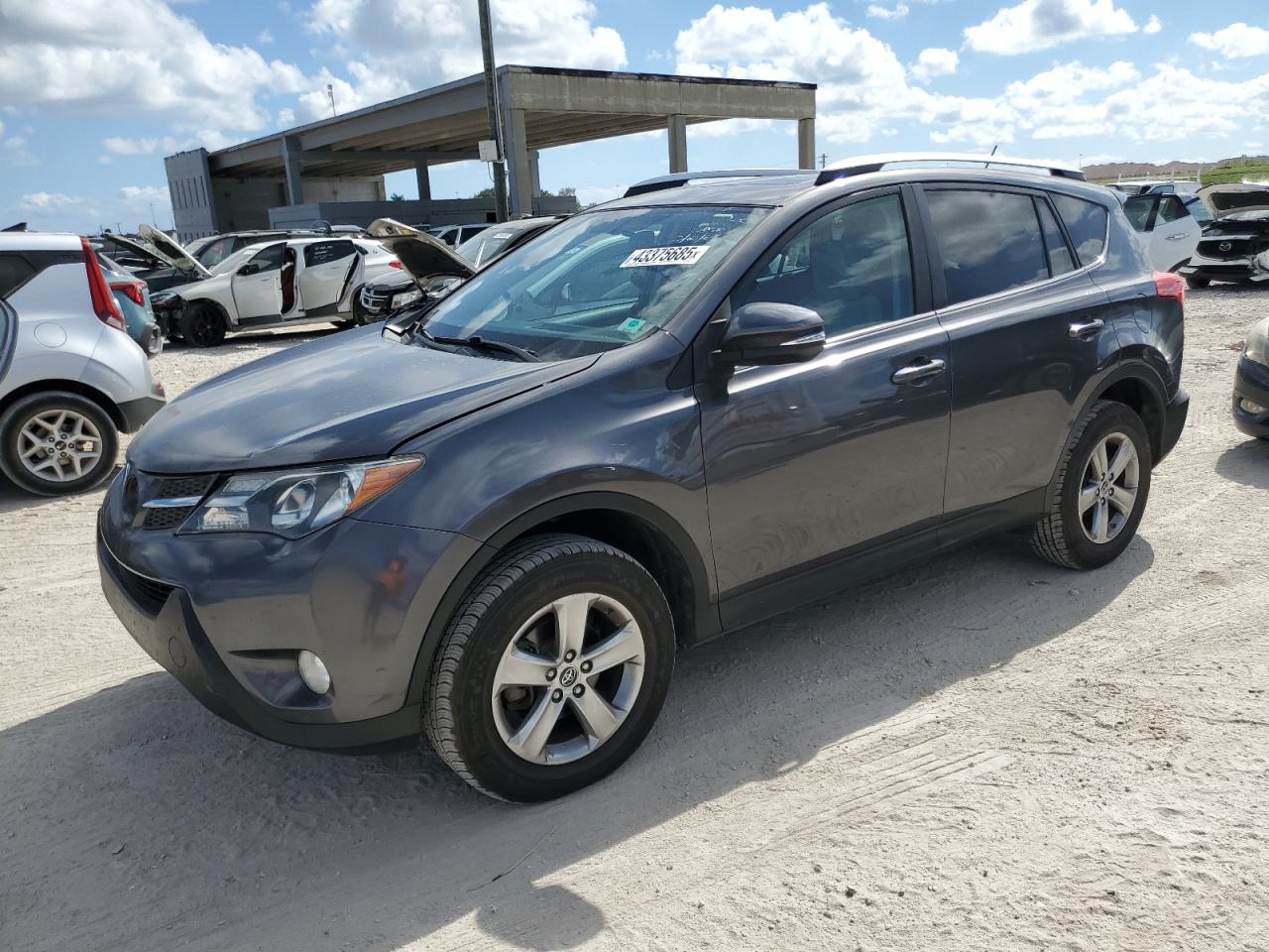 2015 Toyota RAV 4 - Image 1