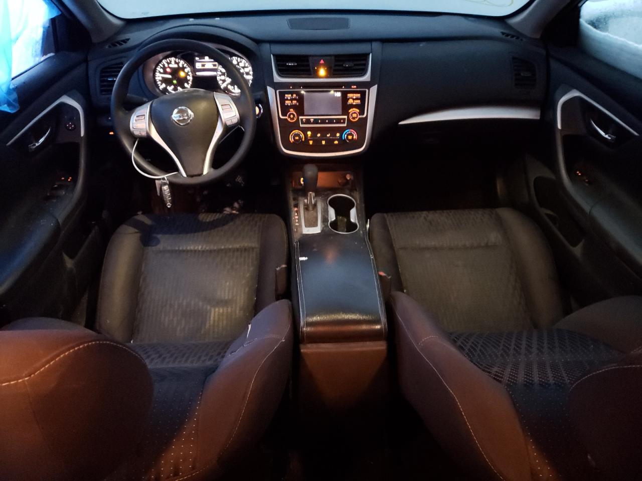 2017 Nissan Altima - Image 8