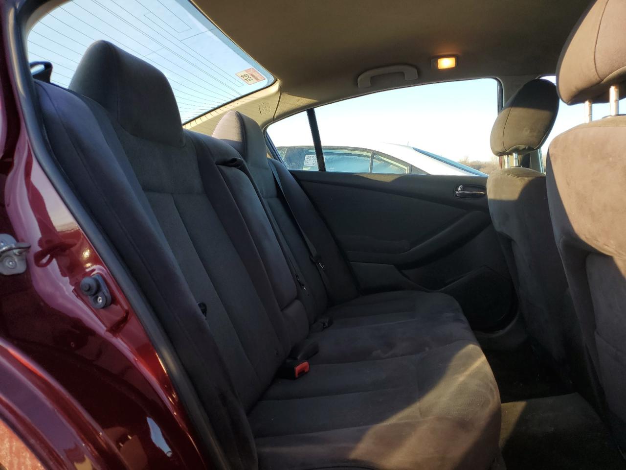 2011 Nissan Altima - Image 10