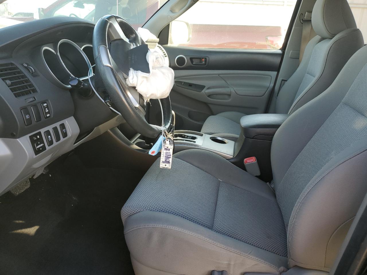 2012 Toyota Tacoma - Image 7
