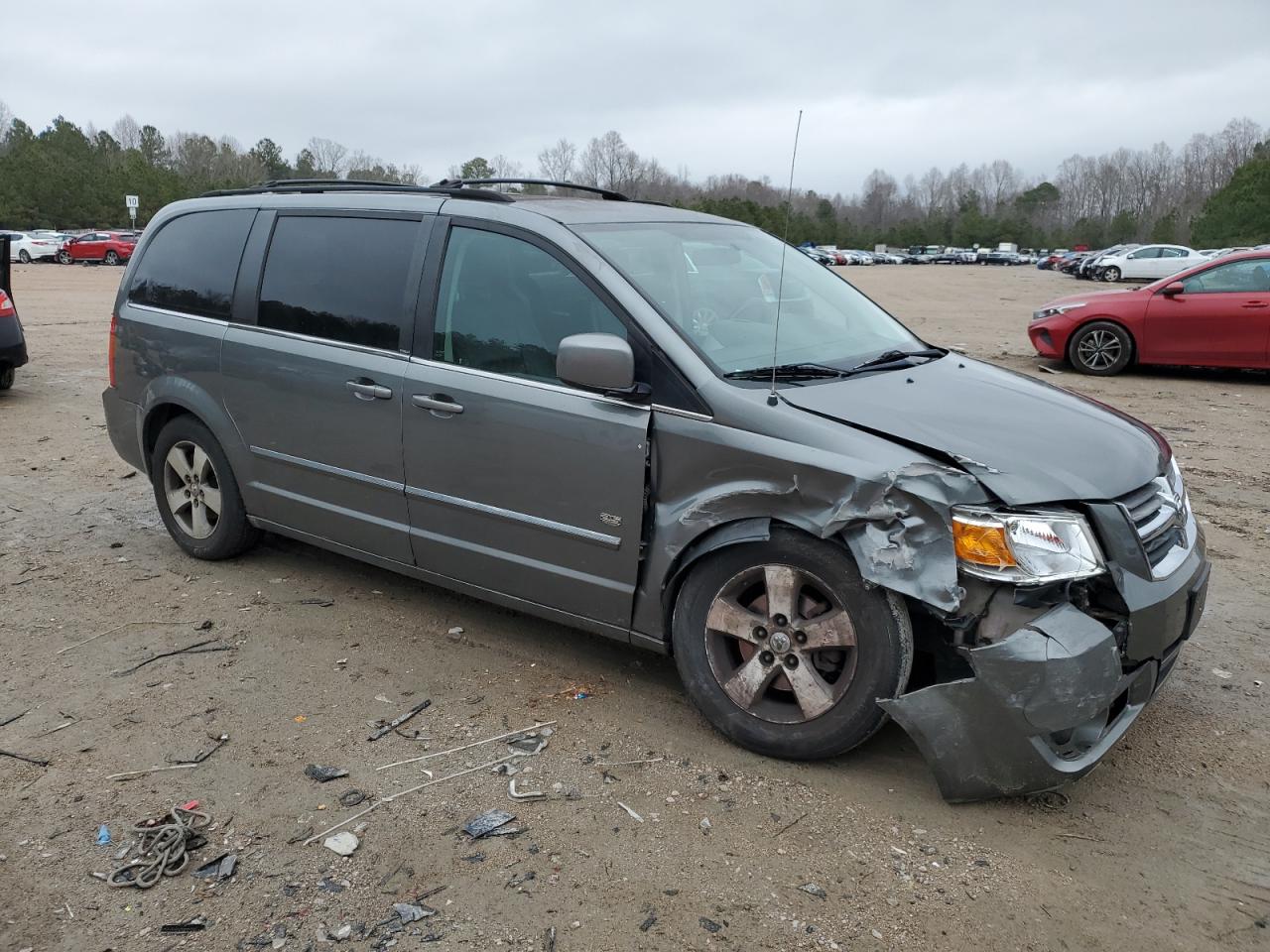 2009 Dodge Caravan - Image 4