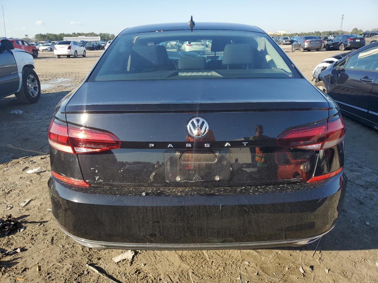 2020 Volkswagen Passat - Image 6
