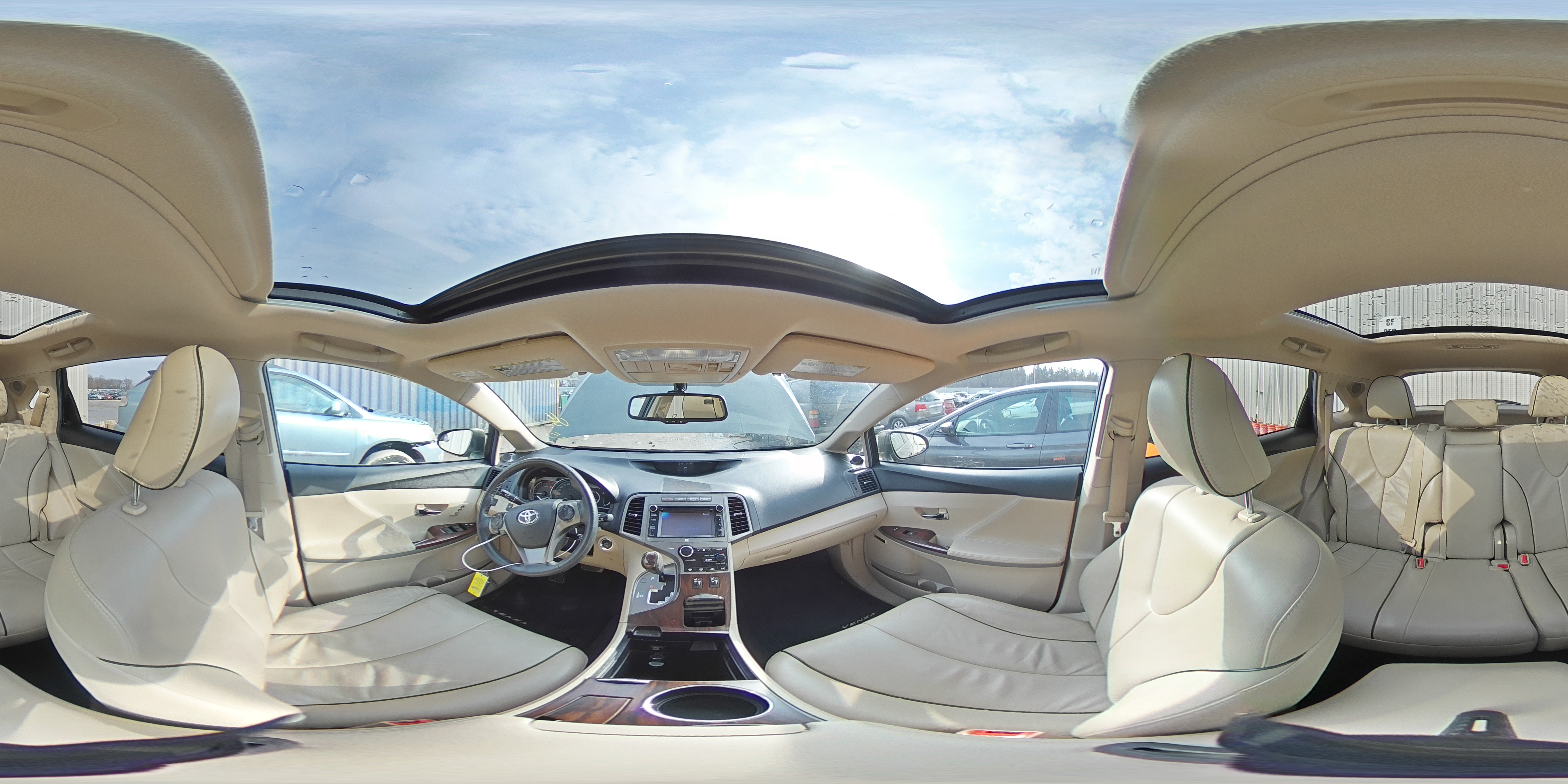 2014 Toyota Venza - Image 14