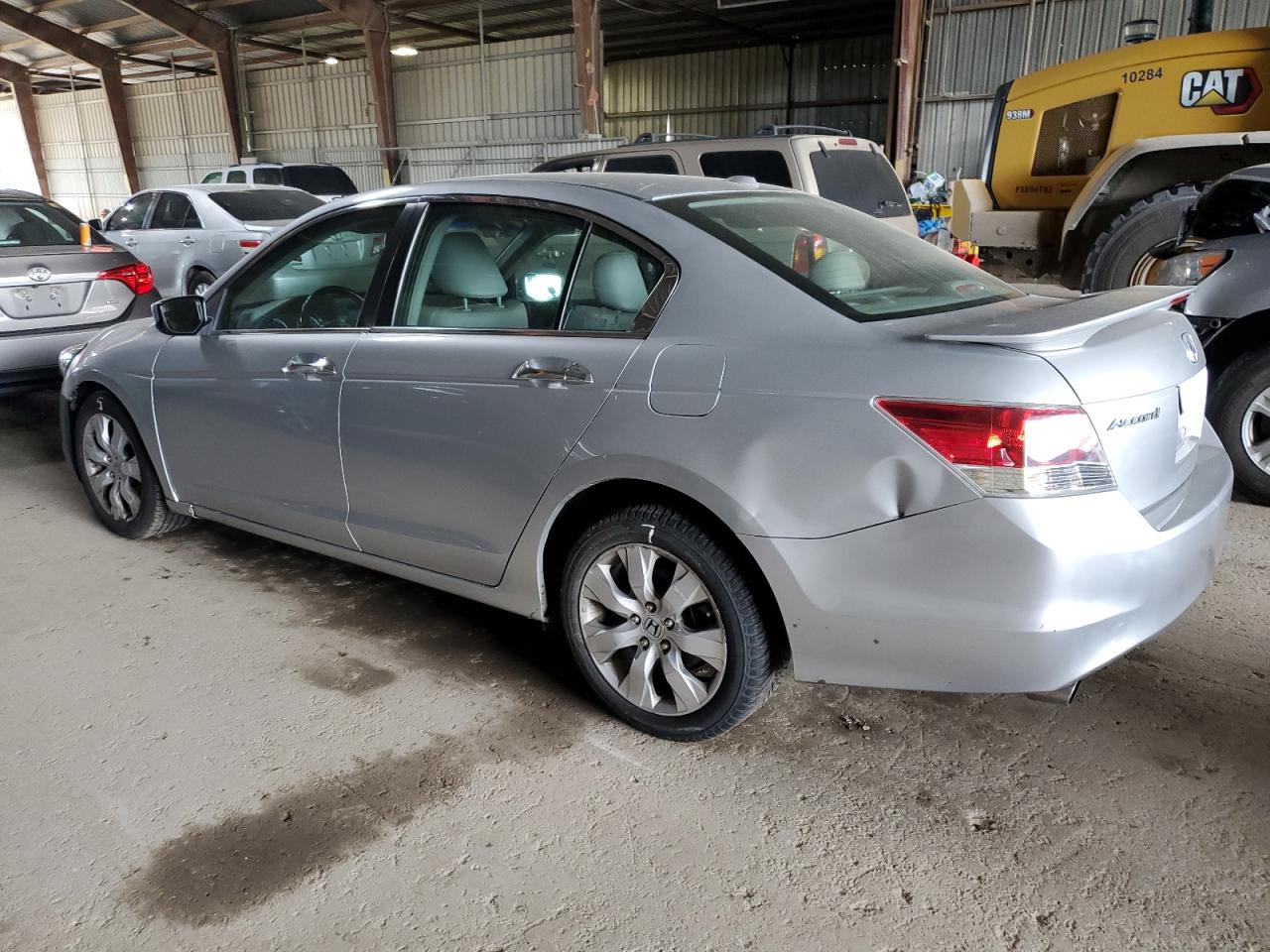 2009 Honda Accord - Image 2