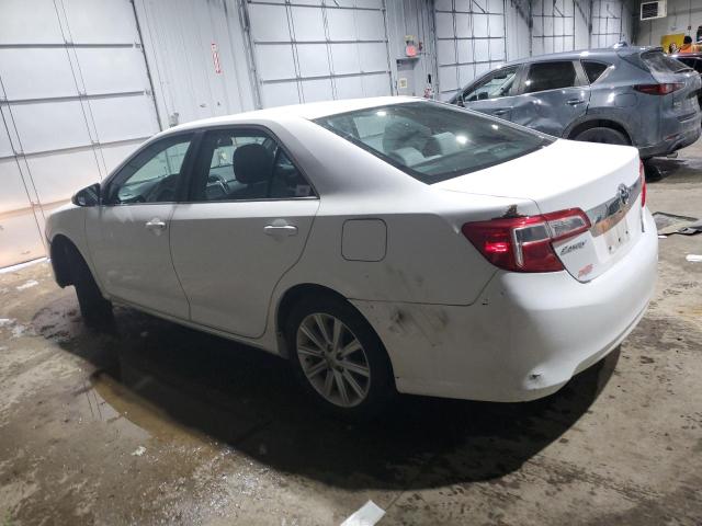  TOYOTA CAMRY 2013 Biały