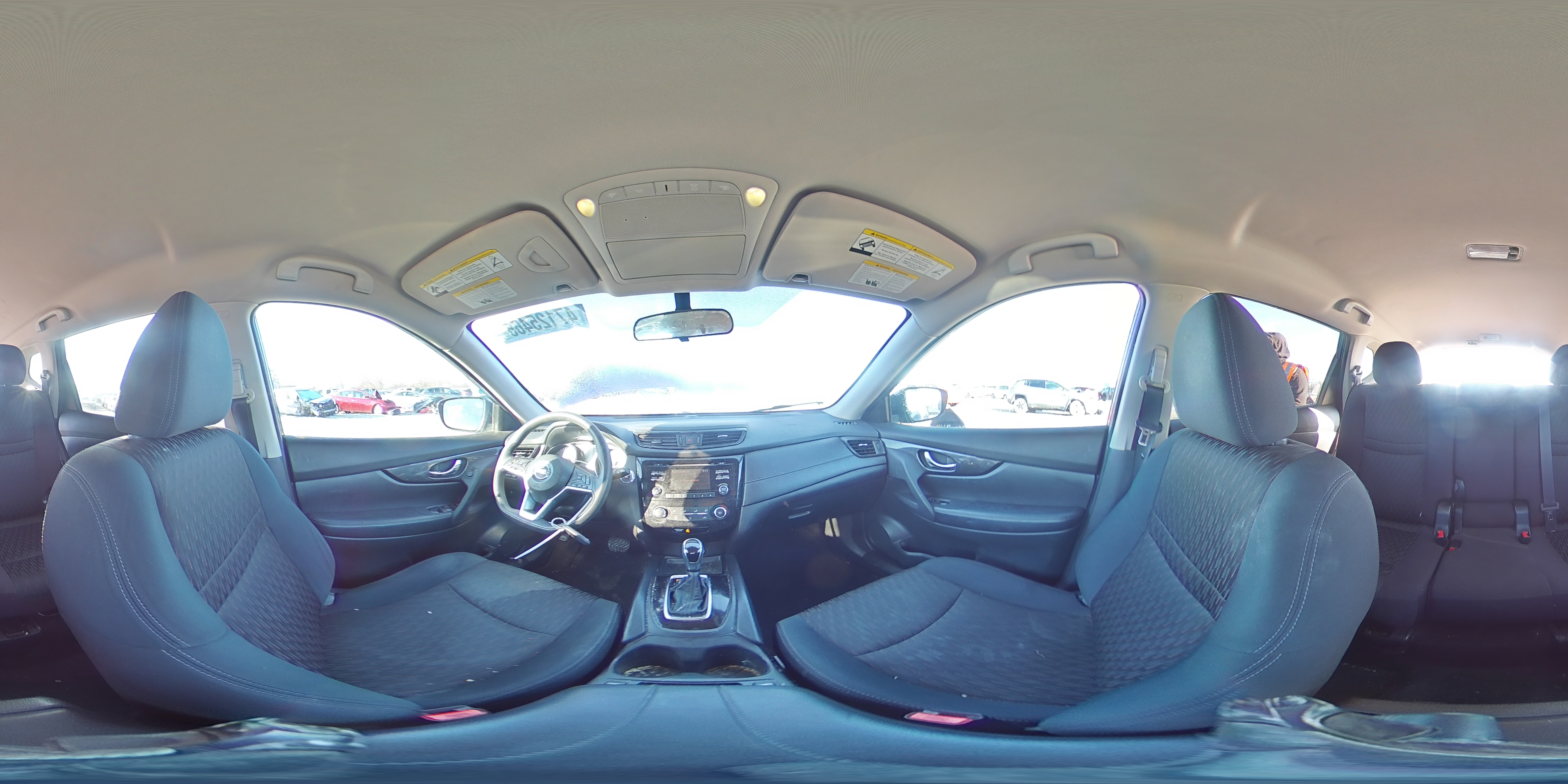 2017 Nissan Rogue - Image 14