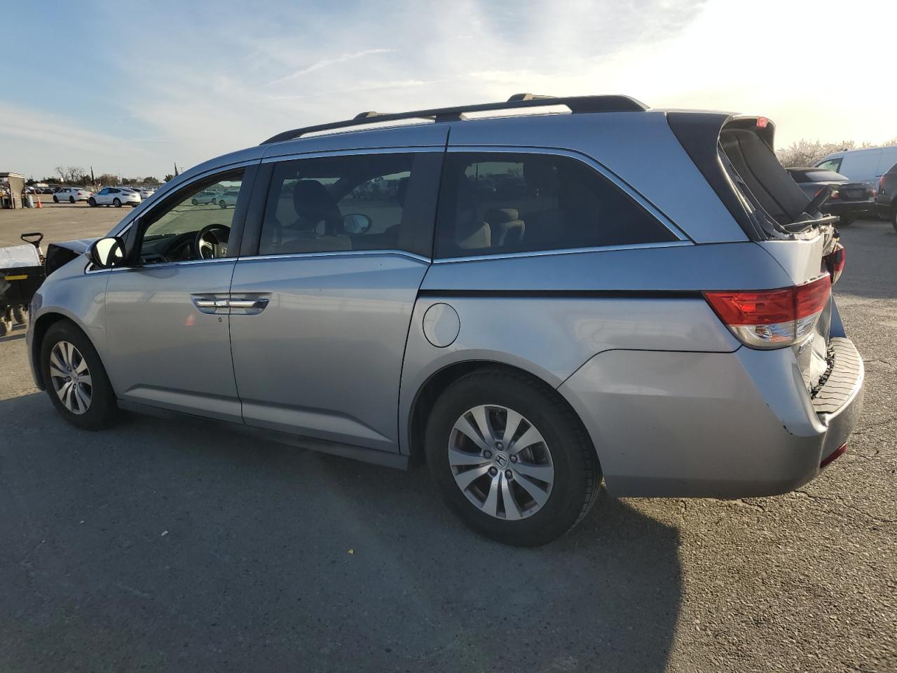 2017 Honda Odyssey - Image 2