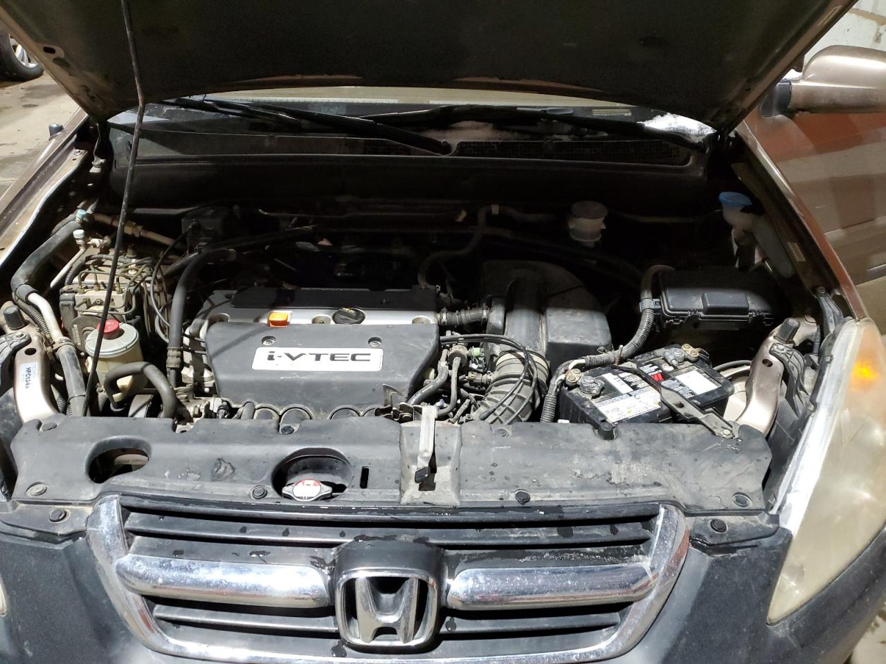 2004 Honda CR-V - Image 12