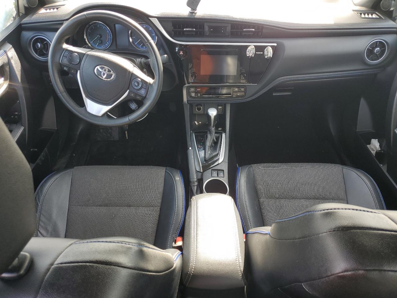 2017 Toyota Corolla - Image 8