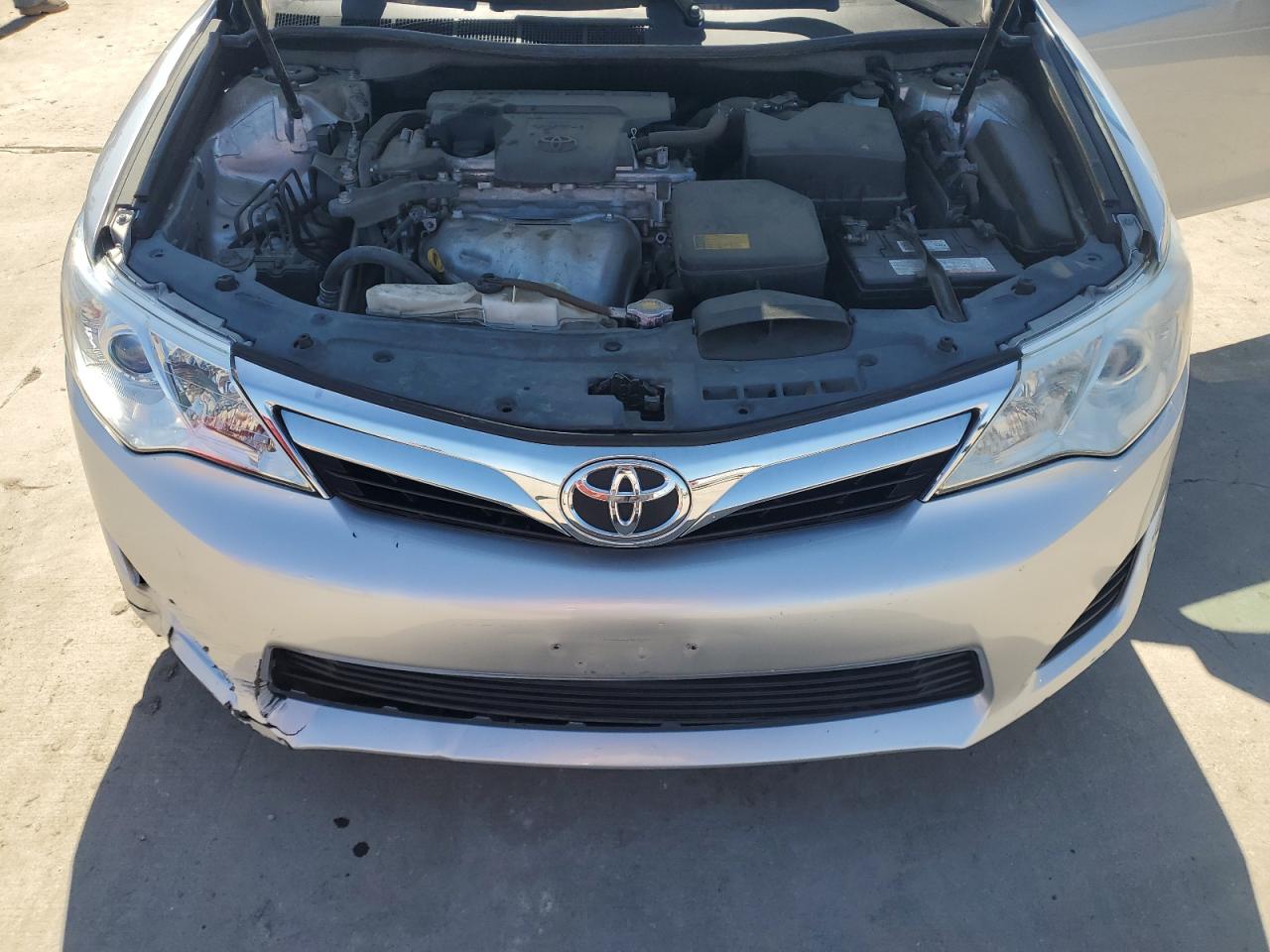 2012 Toyota Camry - Image 11