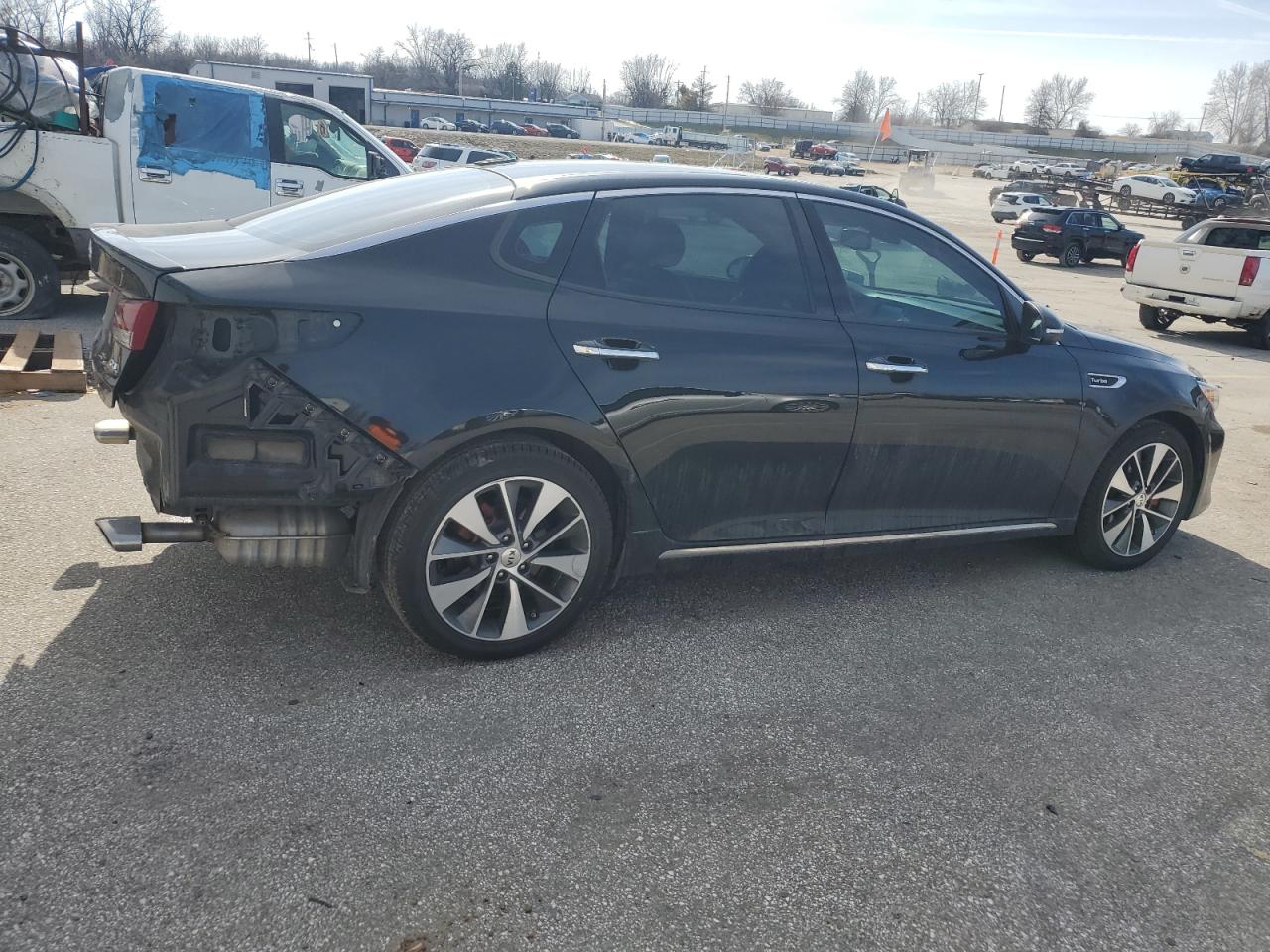 2016 Kia Optima - Image 3