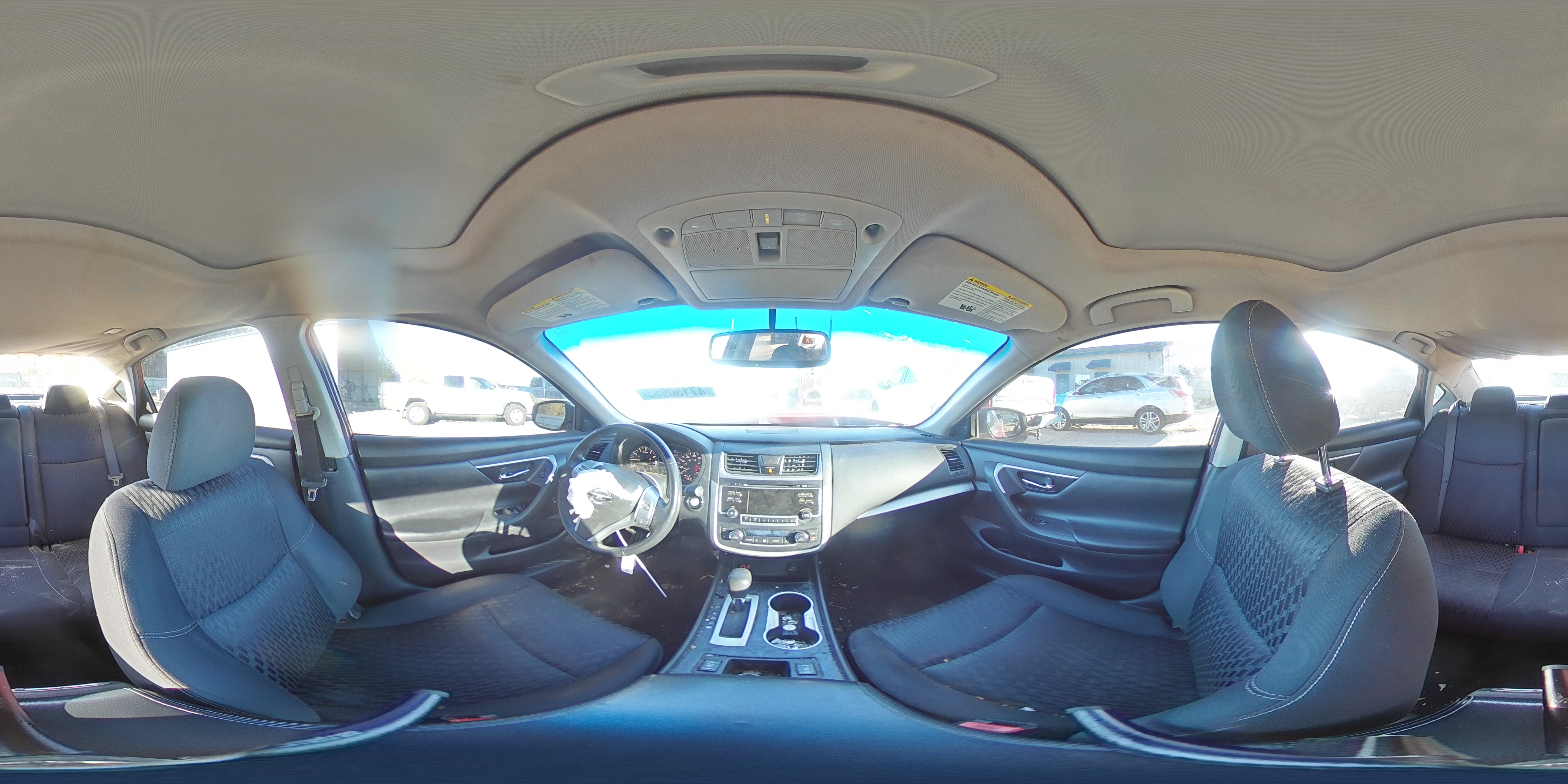 2017 Nissan Altima - Image 12