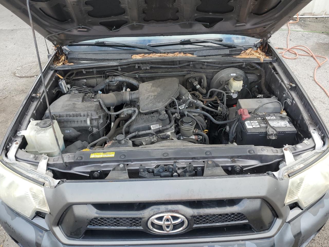 2015 Toyota Tacoma - Image 11