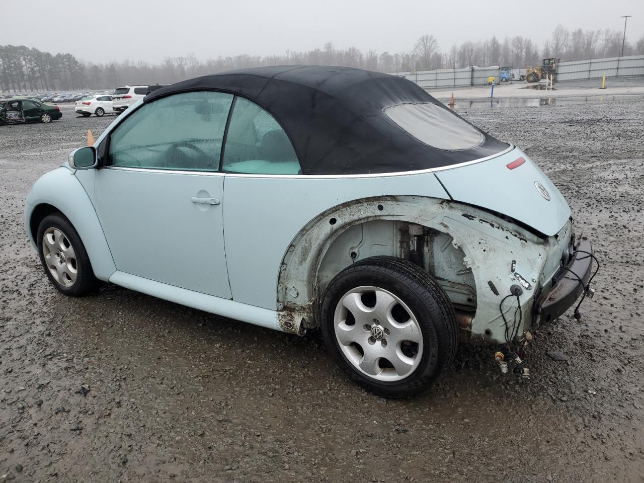 2003 Volkswagen Beetle - Image 2
