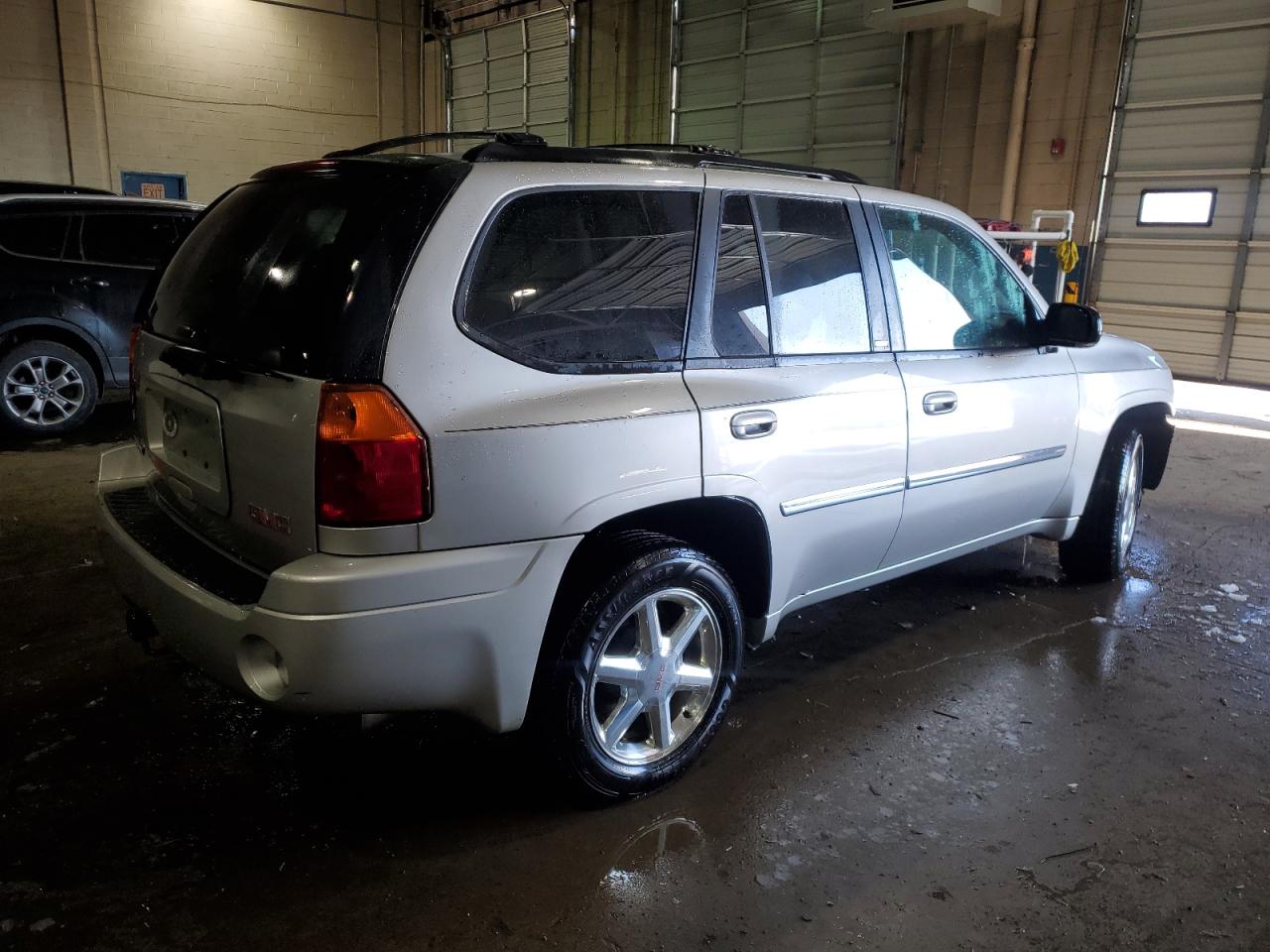 2008 GMC Envoy - Image 3