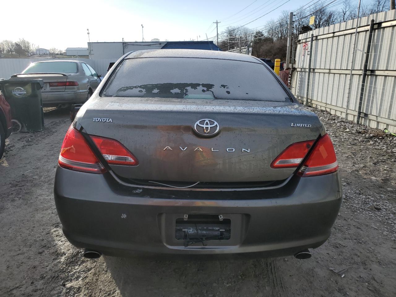 2006 Toyota Avalon - Image 6