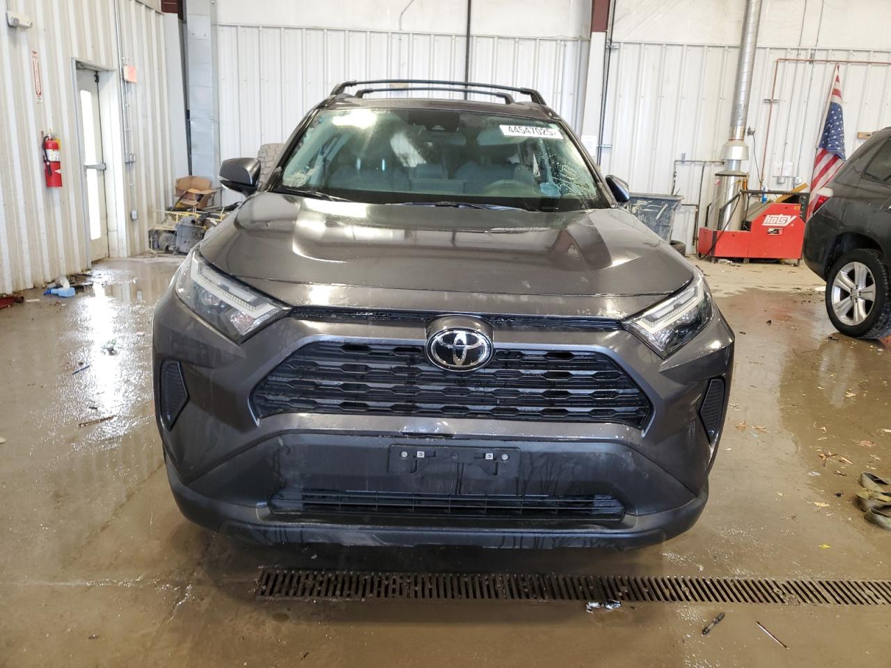2024 Toyota RAV 4 - Image 5