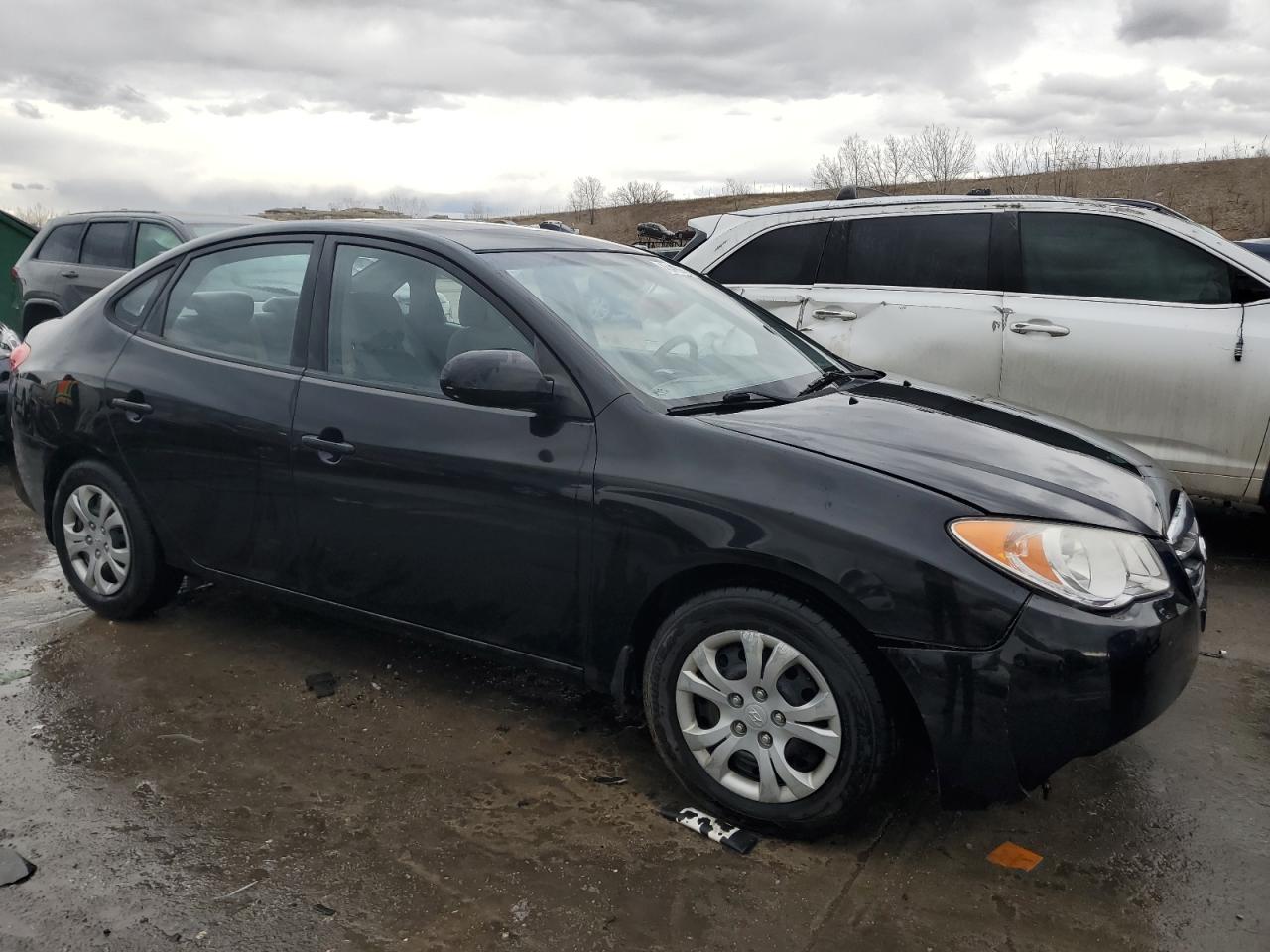 2010 Hyundai Elantra - Image 4