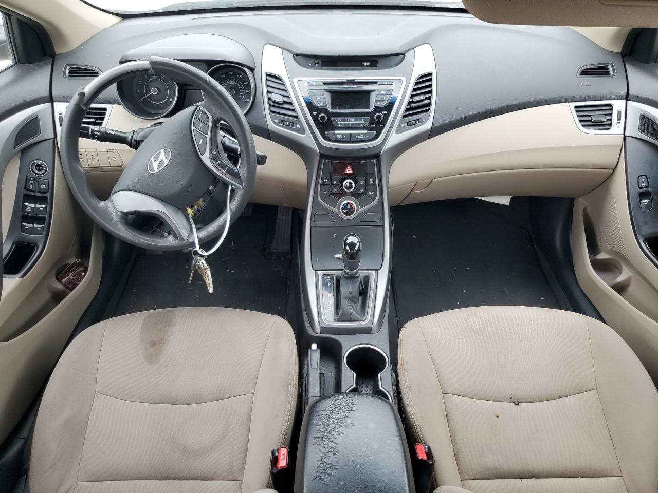 2015 Hyundai Elantra - Image 8