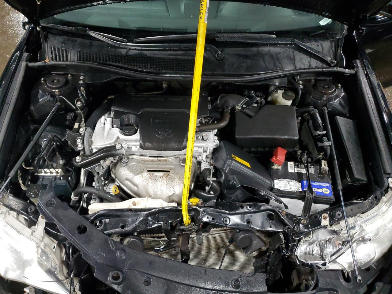 2014 Toyota Camry - Image 12