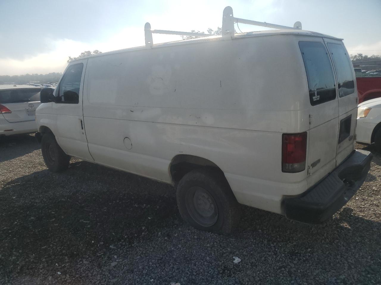 2002 Ford Econoline - Image 2