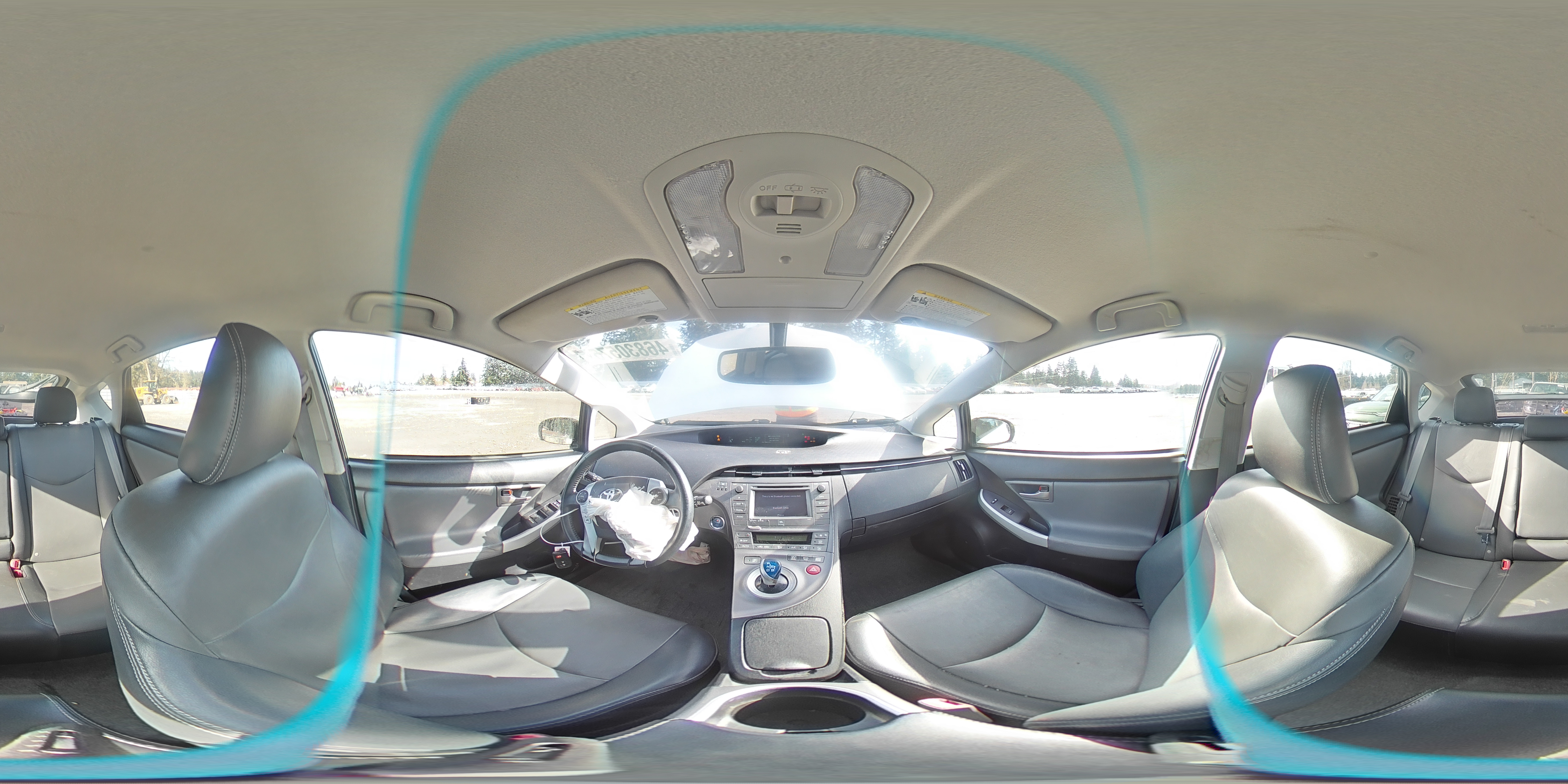 2012 Toyota Prius - Image 12